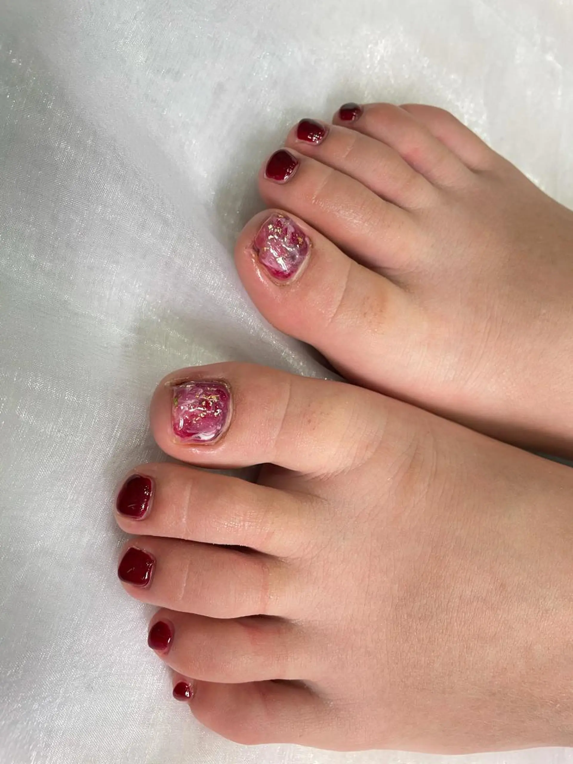 ネイル フットネイル R'well所属・はばすみれ🎀ﾈｲﾙ 光ﾌｪｲｼｬﾙ ﾍｱのネイルデザイン