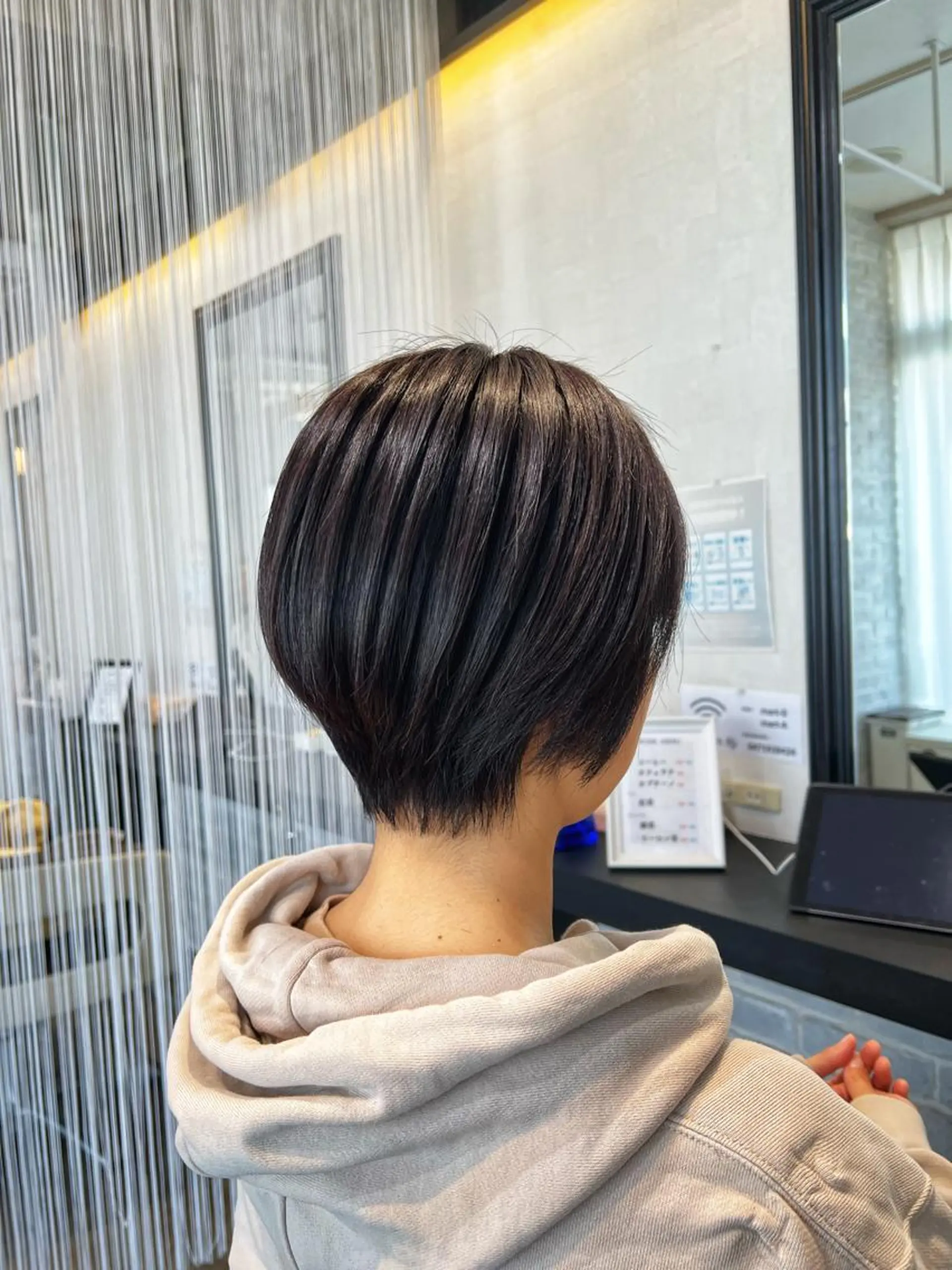 ショート 川村 綾のヘアスタイル