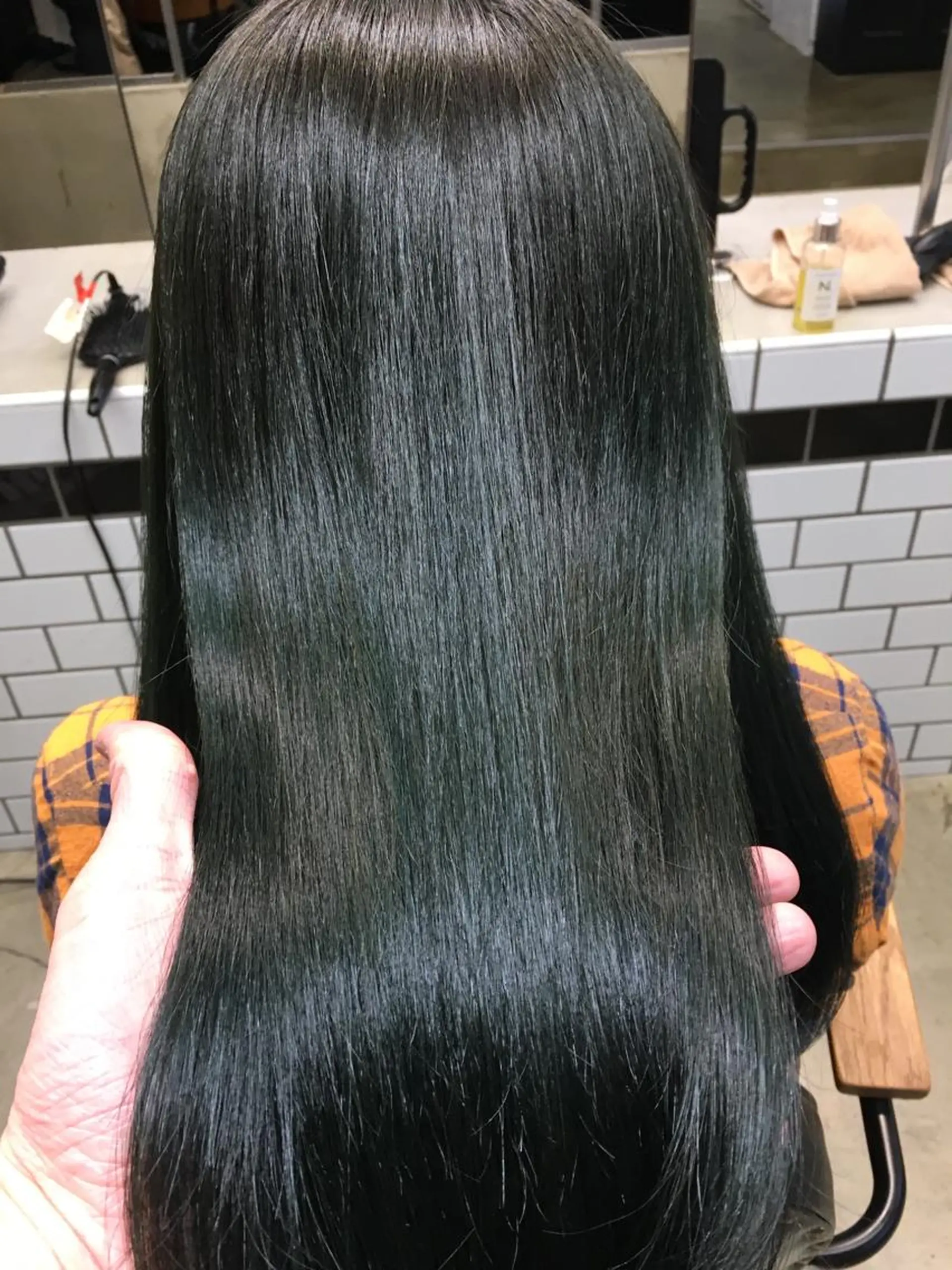 ロング カラー メンズ眉毛ITSUK Iメンズ専門　新宿の眉毛・アイブロウイメージ