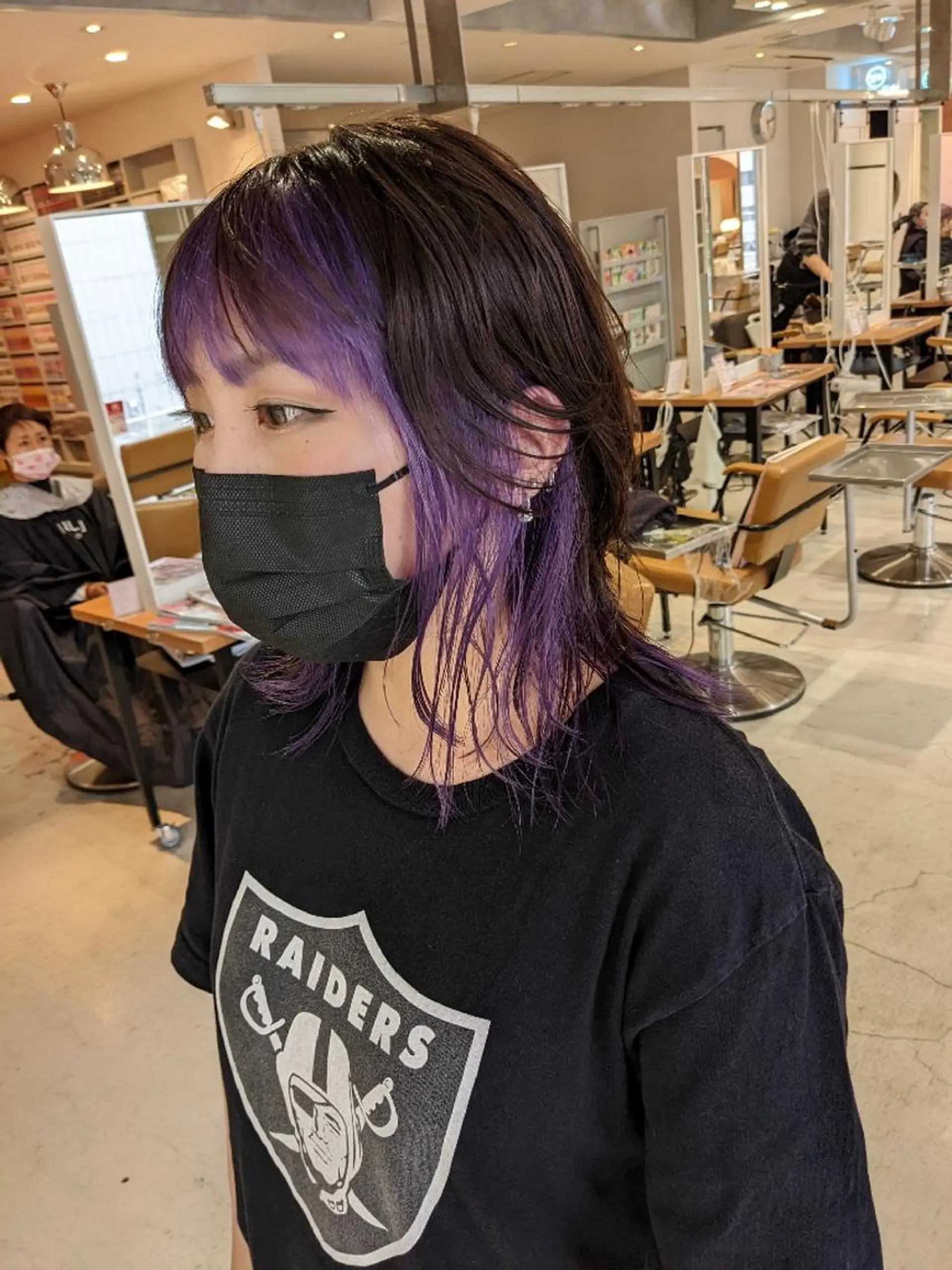 ミディアム カラー パープルカラー ヘアカラー トリートメント nameless髪質 改善ブリーチ心斎橋のヘアスタイル