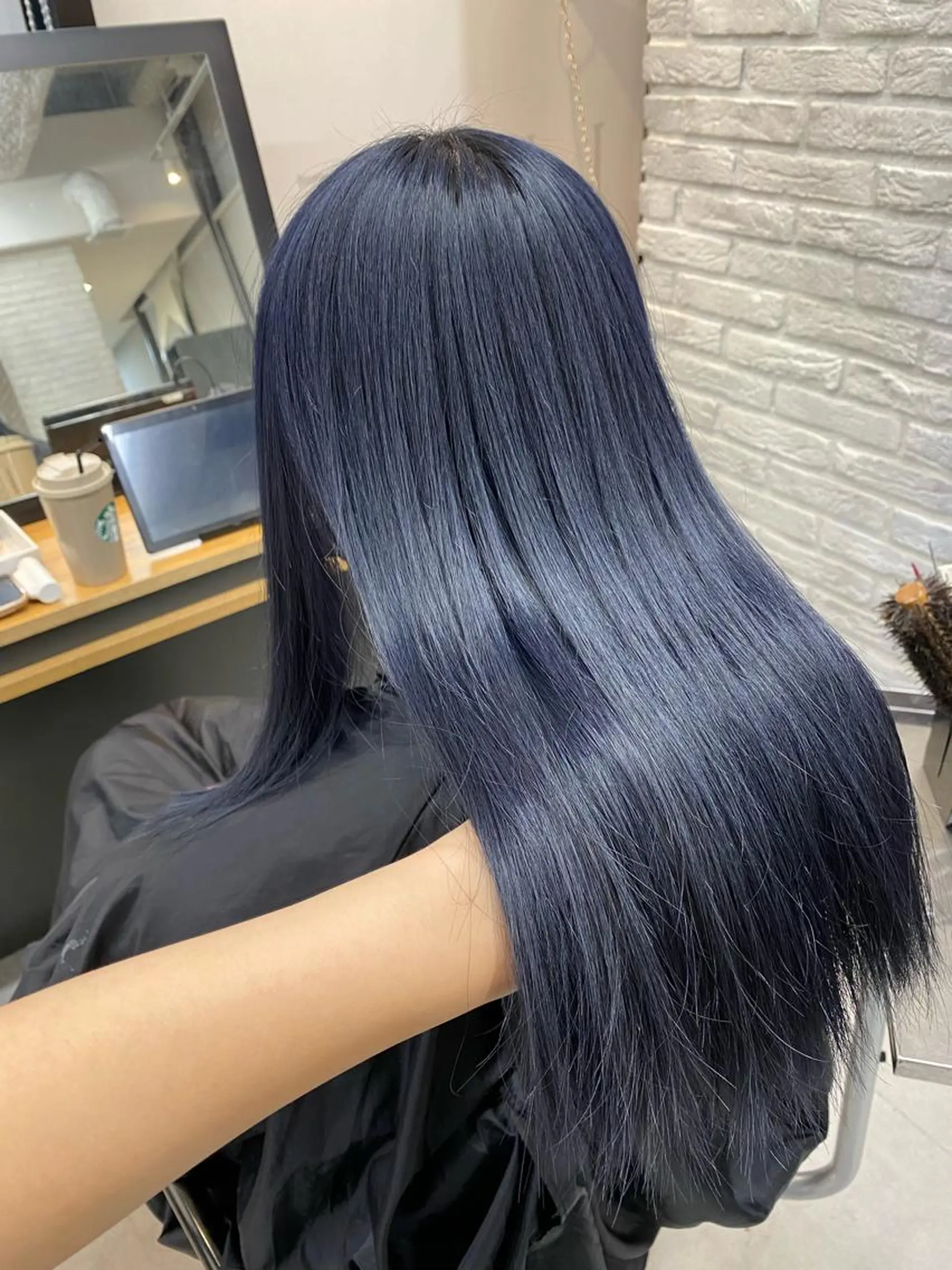 カラー ヘアアレンジ エフェクトブリーチ 神戸 三宮 麟太郎のヘアスタイル