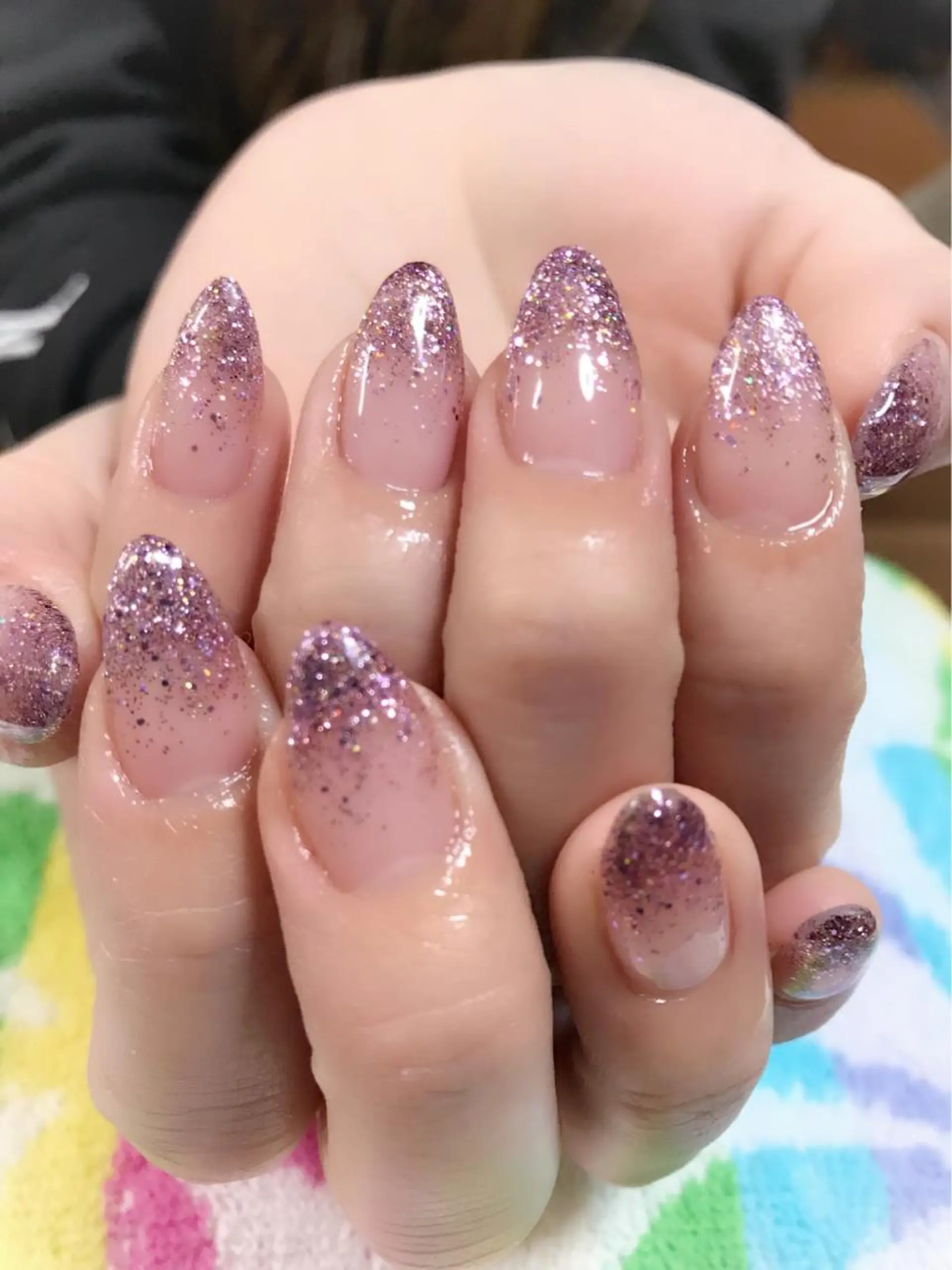 ネイル グラデーション ラメ(グリッター) ラメグラデーション ピンク パープル ハンドネイル LiLion Nail所属・LiLion Nailのネイルデザイン