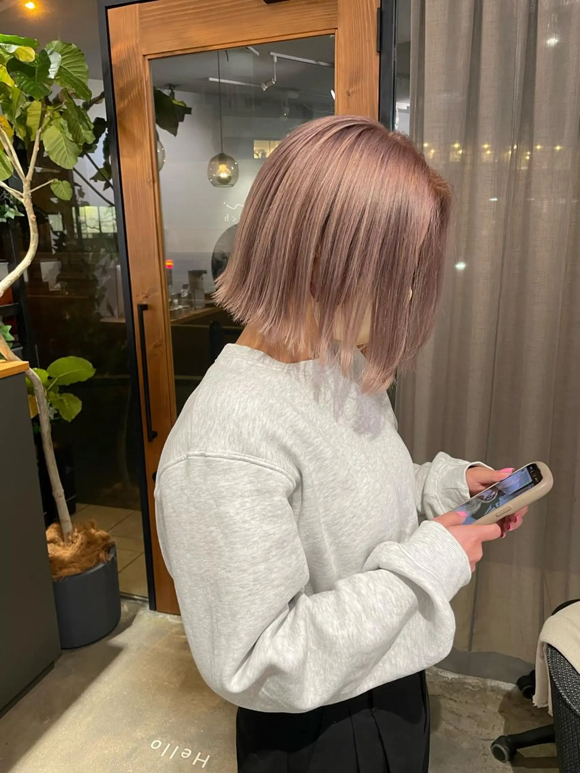 ショート 岸川 恭子のヘアスタイル