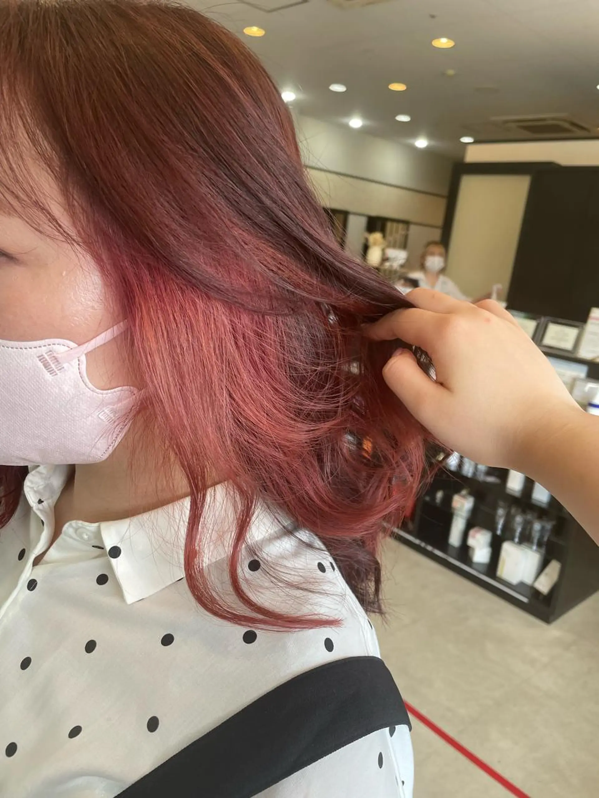 カラー 中尾 唯音名のヘアスタイル