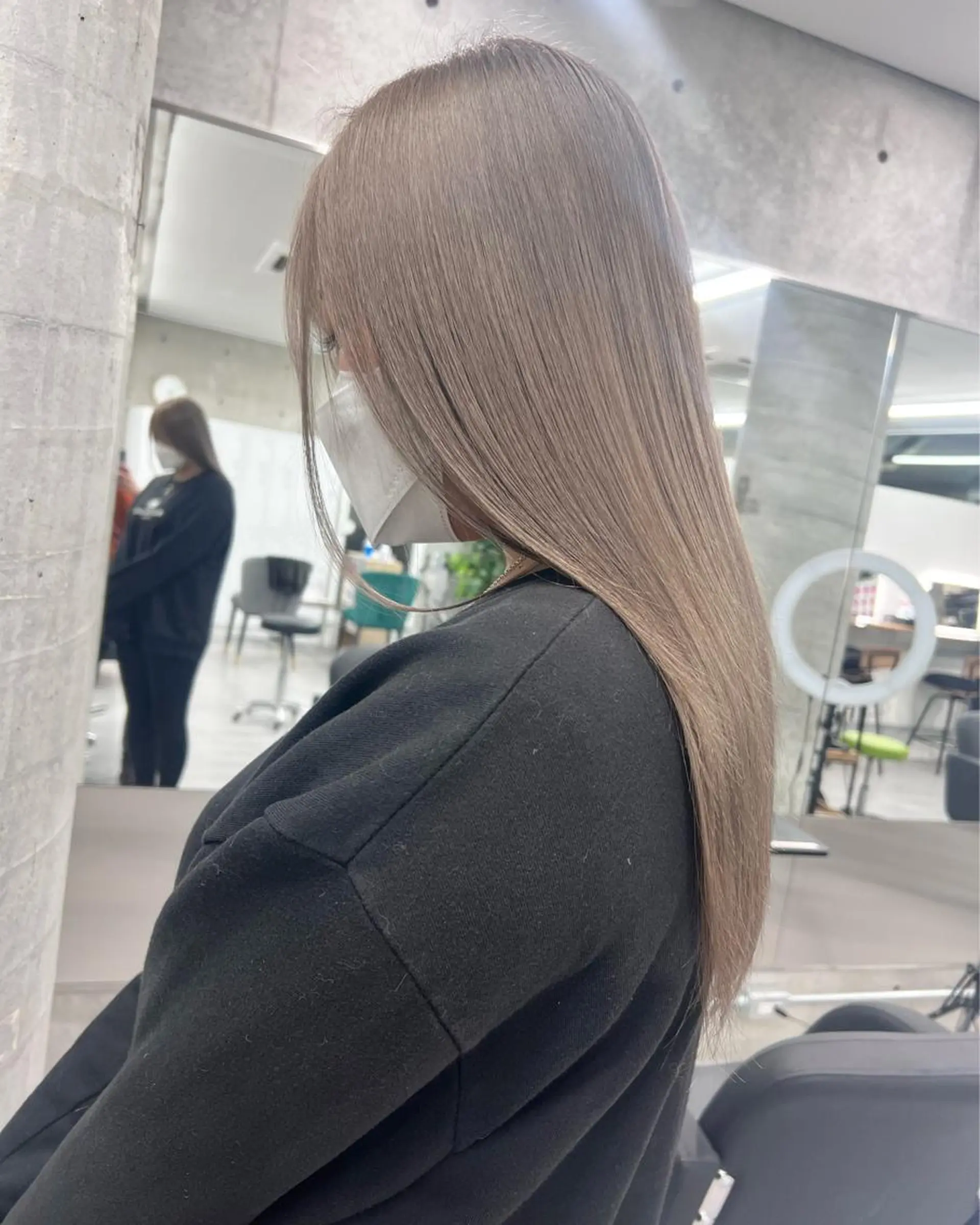 ロング ヘアカラー welring hair salon所属・azusa/心斎橋/ ハイトーンカラーのヘアスタイル