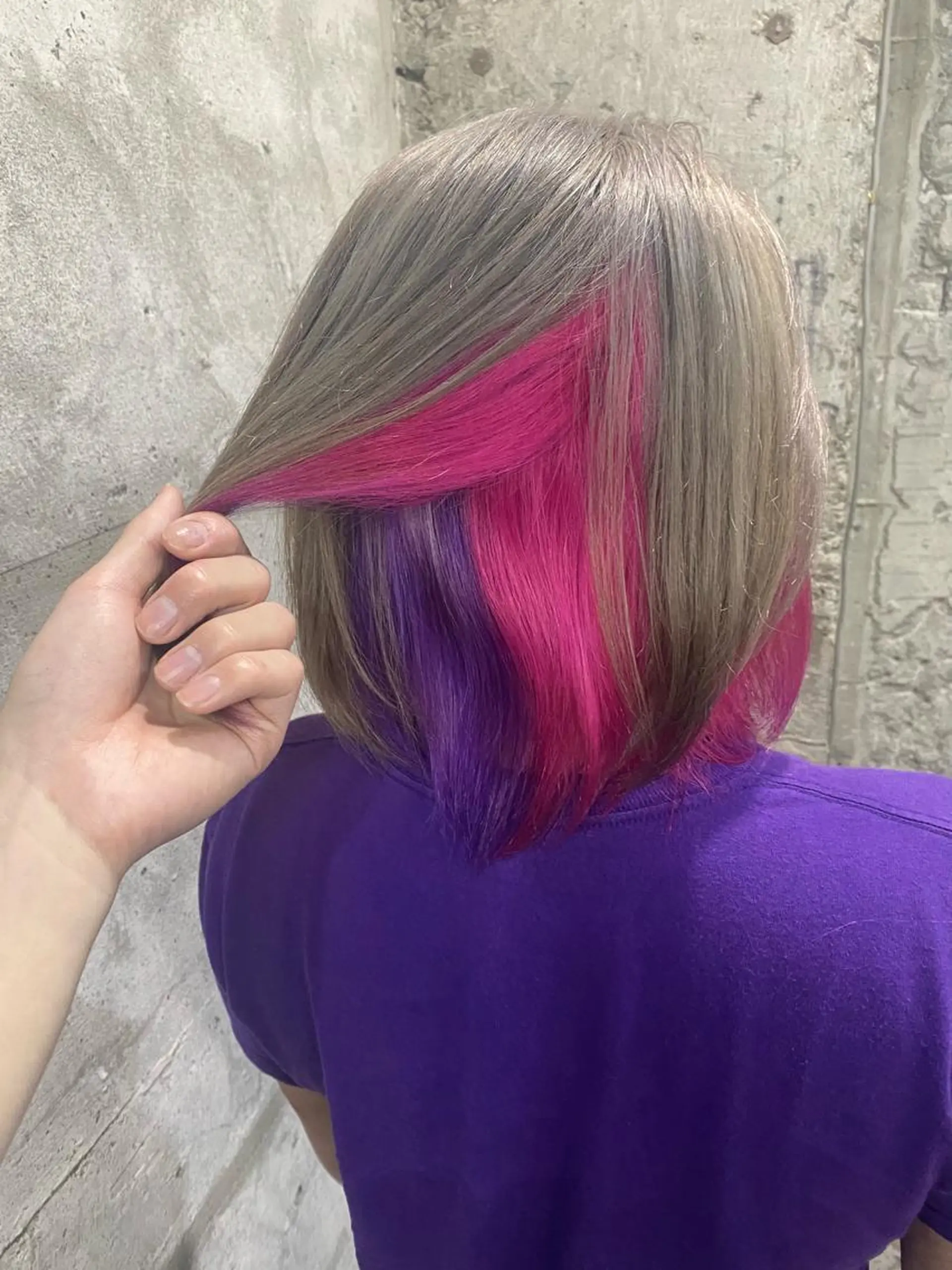 ショート カラー ヘアアレンジ ブリーチ ピンクカラー パープルカラー シルバー ヘアカラー ［似合わせヘア］ ✂︎OGURO✂︎のヘアスタイル