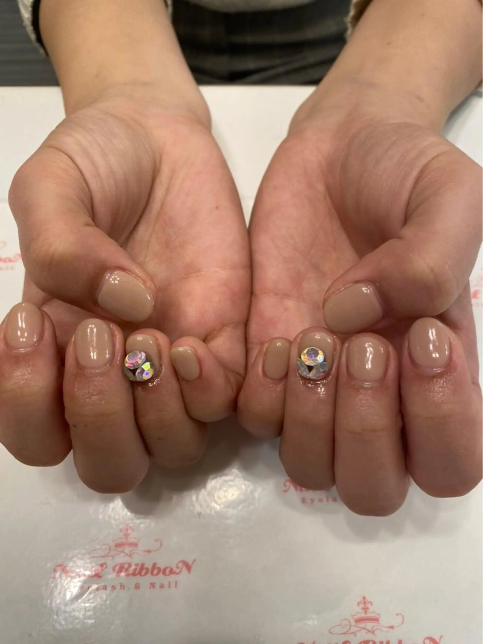 ネイル 春ネイル ネイルリボン 受付スタッフのネイルデザイン