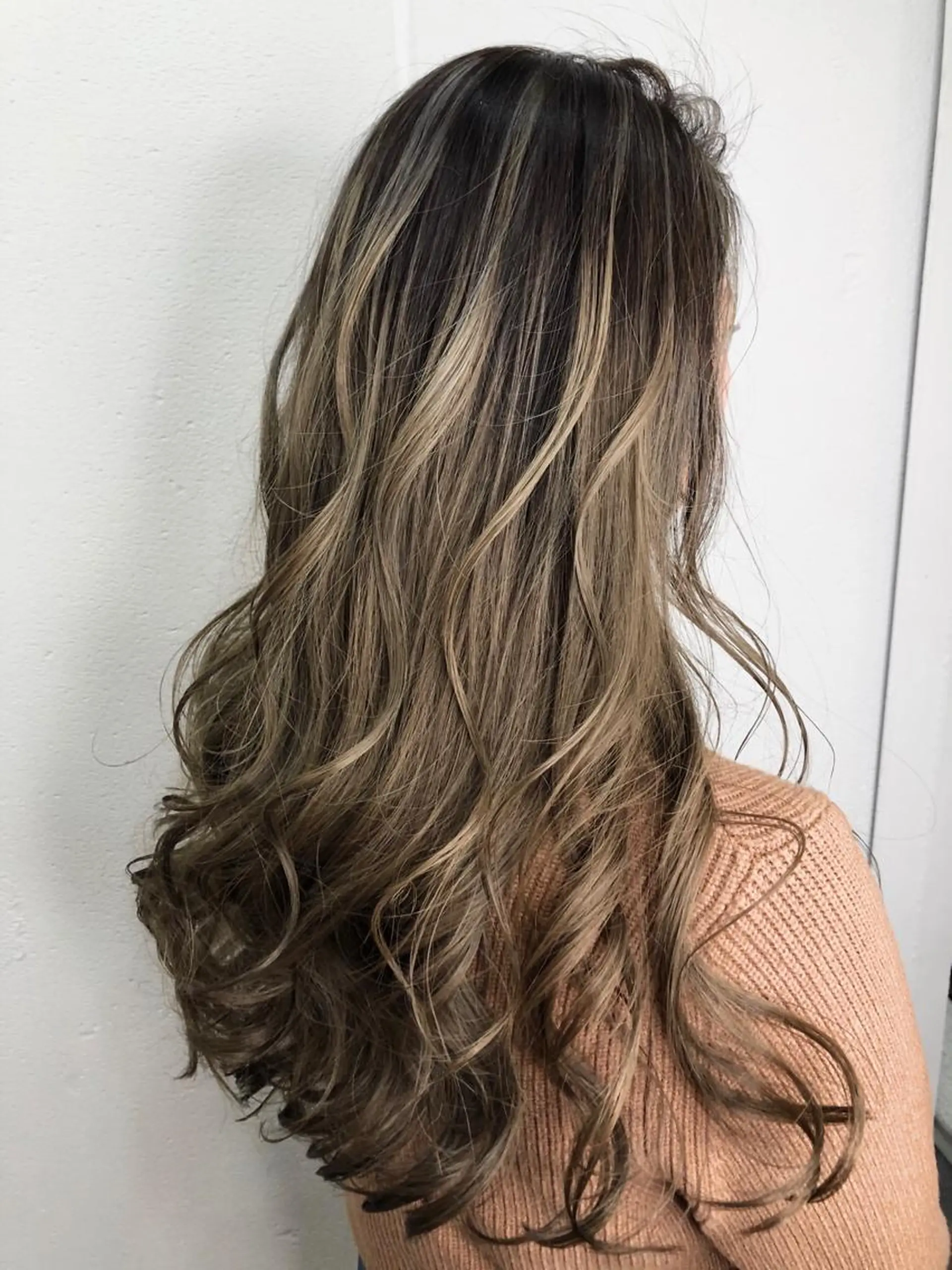 セミロング レイヤーカット ヘアカラー トリートメント share  by  wealstarのヘアスタイル