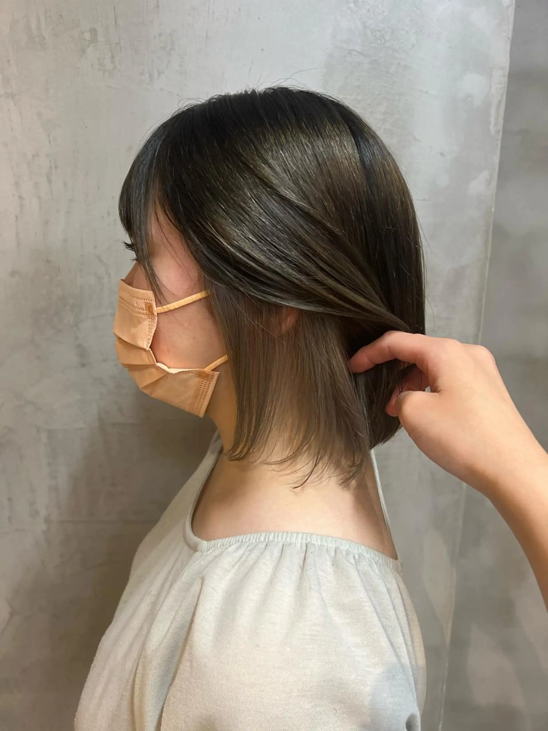 ミディアム カラー パーマ ヘアアレンジ メンズ キッズ ネイル マツエク・マツパ アイブロウ メンズインナーカラー メンズ韓国風 イヤリングカラー イルミナカラー インナーカラー 透明感カラー ／ カット ／ コハのヘアスタイル