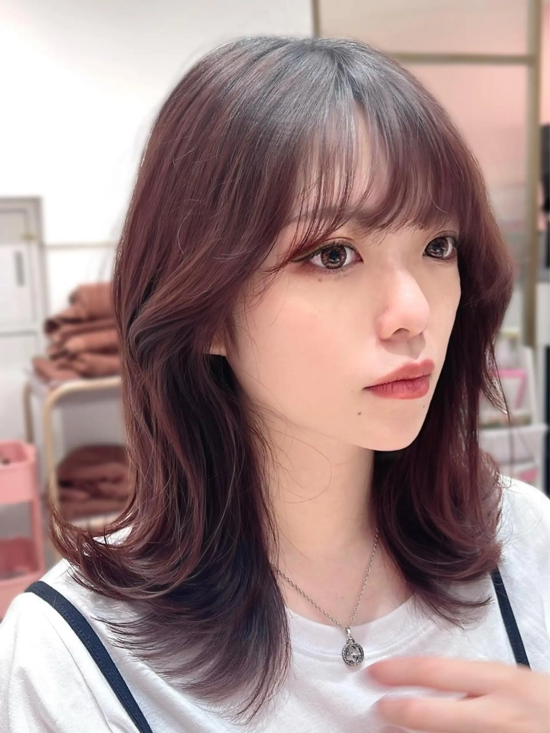 セミロング カラー アディクシーカラー ベージュカラー 透明感カラー イヤリングカラー グレージュ 顔周り特化/韓国ヘア /レイヤー/吉野幸大のヘアスタイル