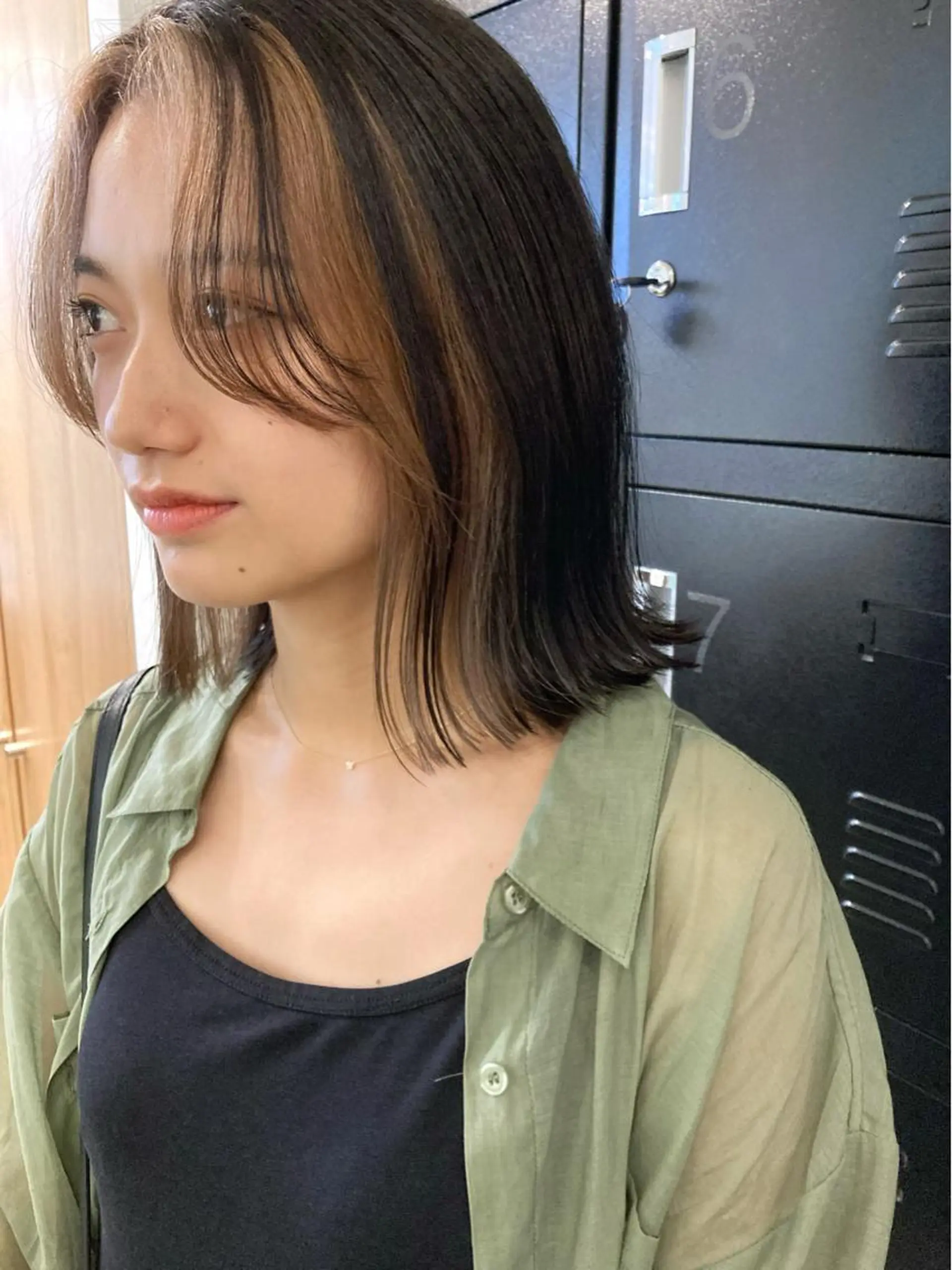 ミディアム ミストバング 顔周りカット カット ヘアカラー カラーリスト菅野 竜矢🌈のヘアスタイル