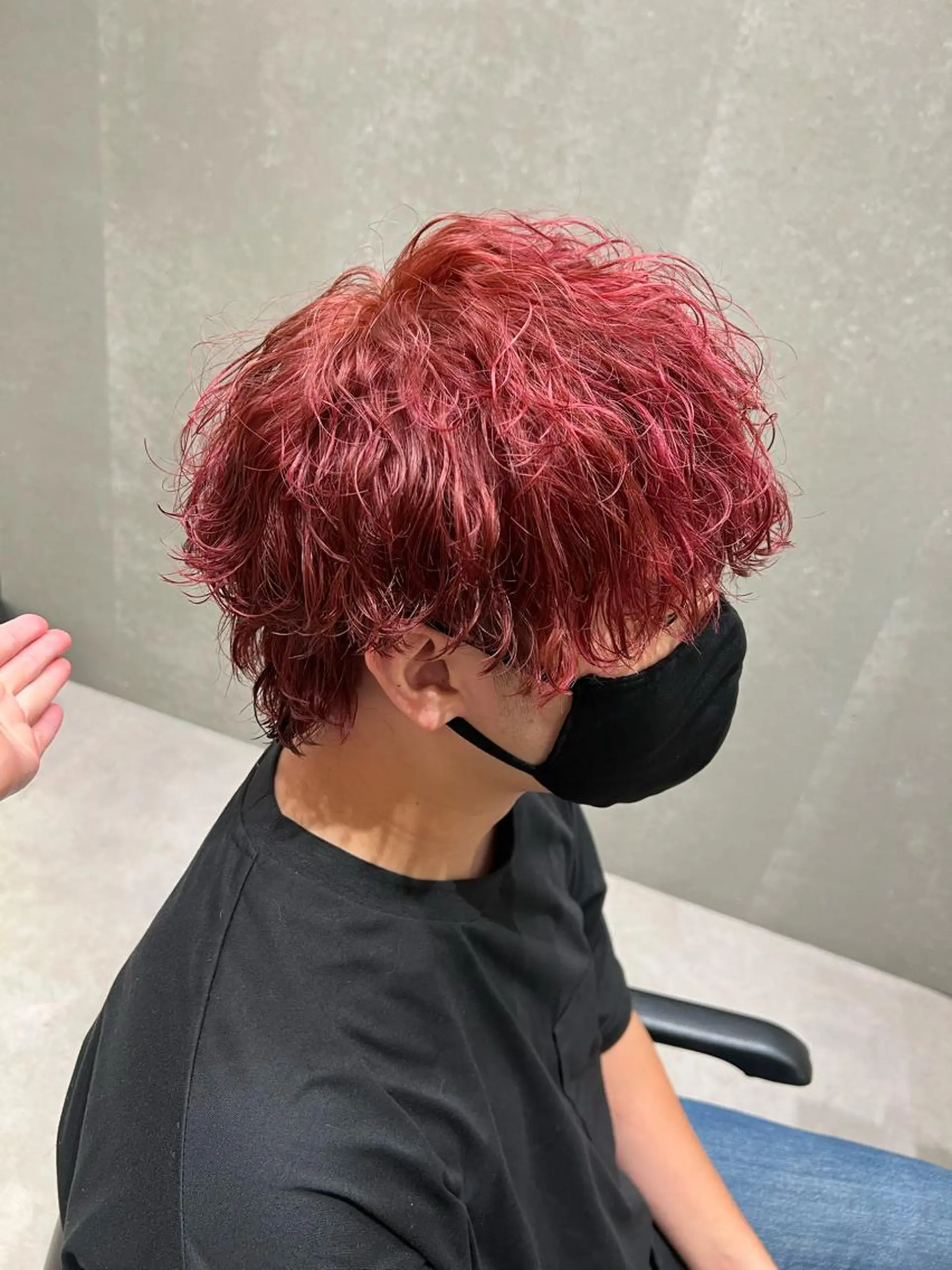 カラー 黒髪 ピンクカラー GO TODAY SHAiRE SALON  新宿Aura店所属・速攻ヘッドスパ 瞬眠-MEN-のエステ・リラクイメージ