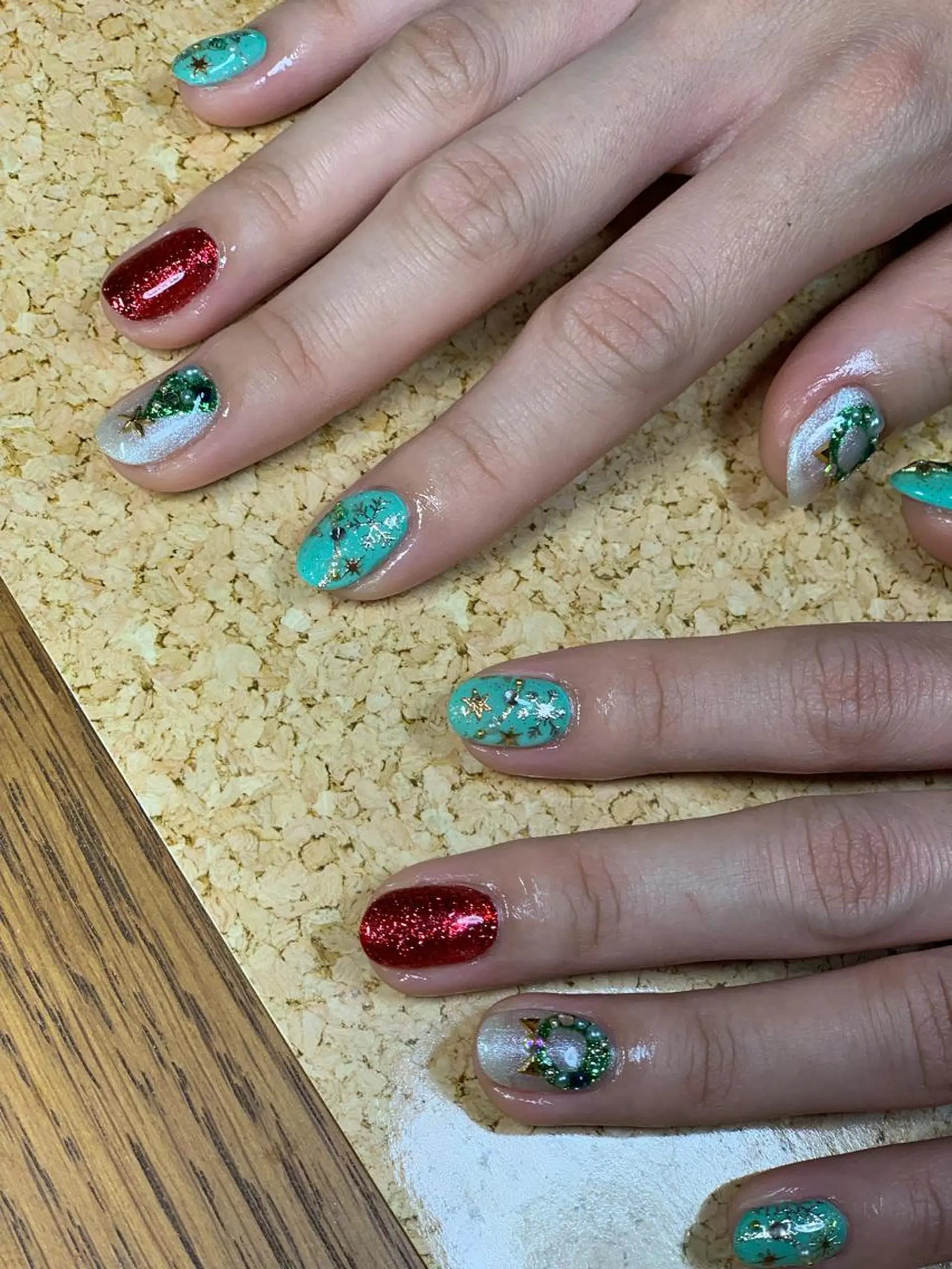 ネイル ハンドネイル 大崎 奈々のネイルデザイン