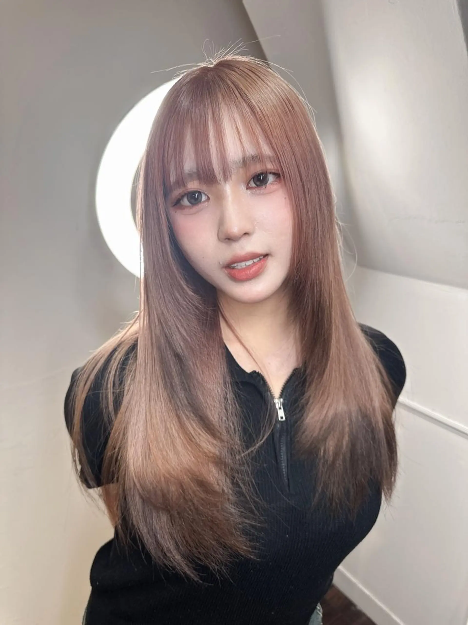 ロング カラー ブリーチ ダブルカラー ハイトーンカラー 髪質改善 レイヤーカット ワンホンヘア ケラチン/Kaitoのヘアスタイル