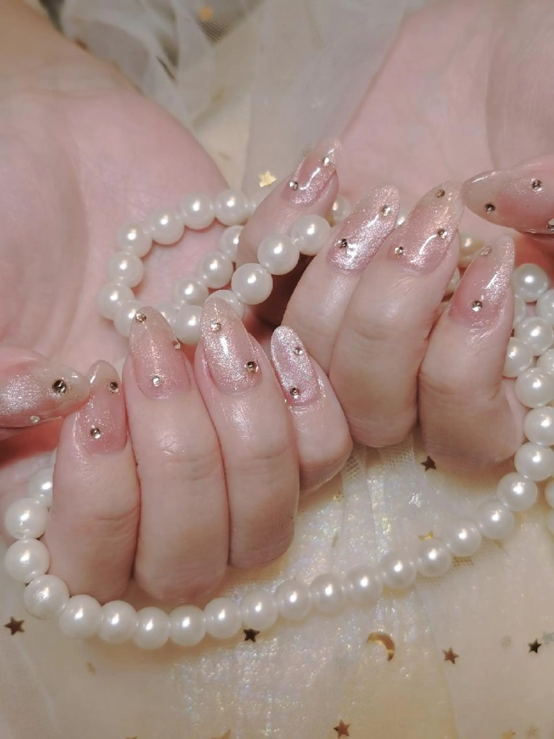 ネイル ミディアム ストーンネイル ハンドネイル ネイリストゆか💅 長さだし、深爪矯正のネイルデザイン