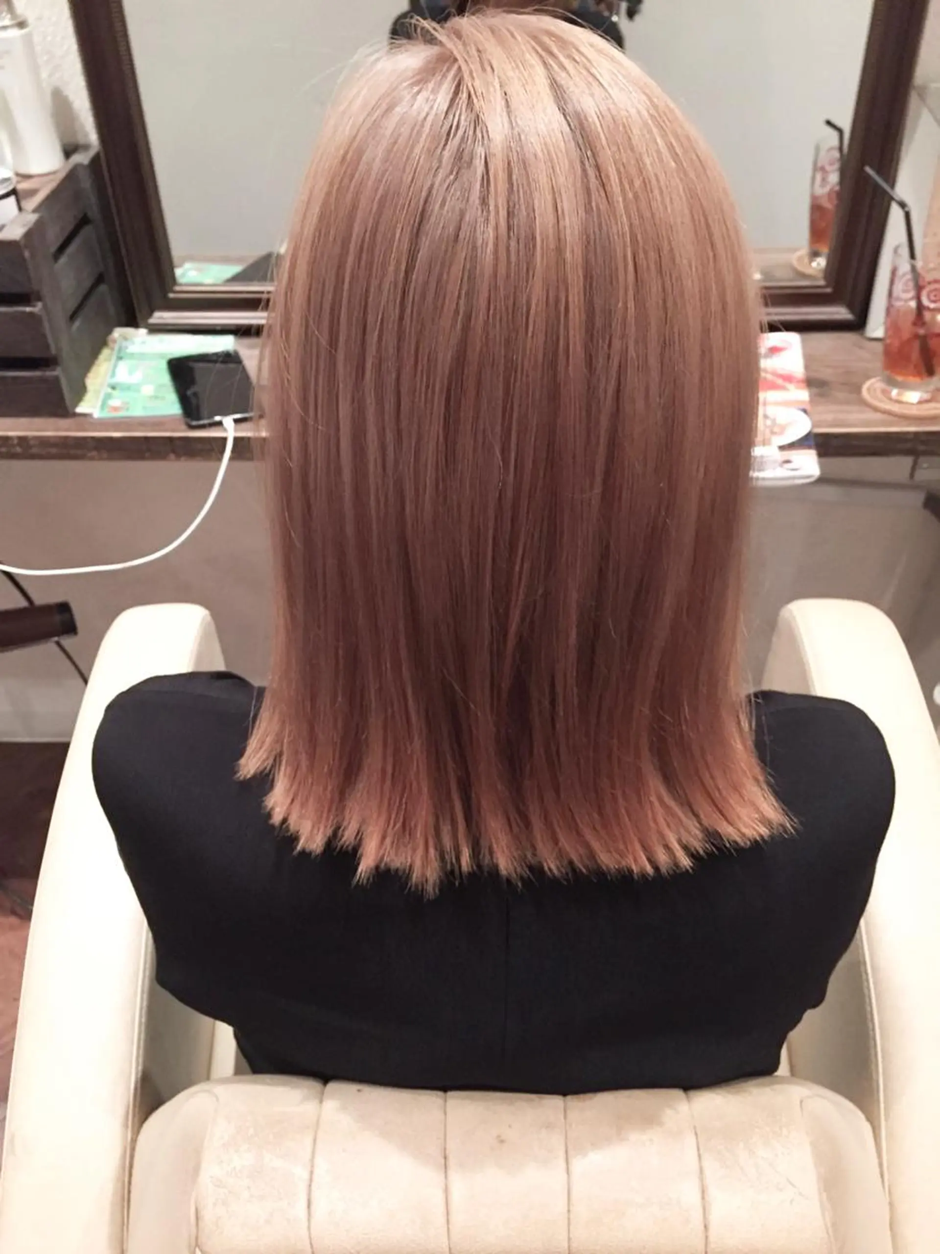 ショート カラー いしだ みさきのヘアスタイル