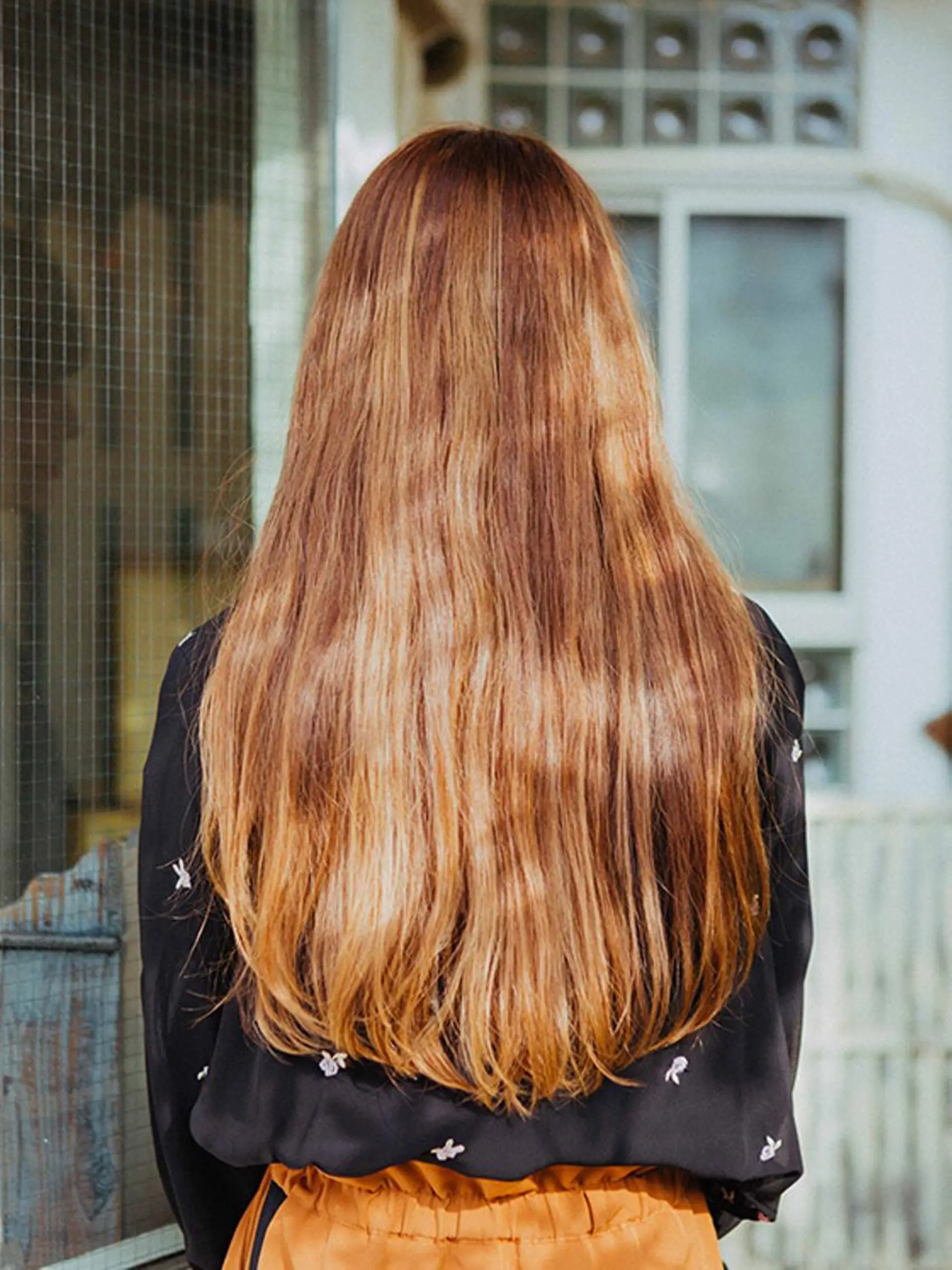 ロング カラー ベージュカラー 透明感カラー レイヤーカット カット トリートメント 福島 浩司のヘアスタイル