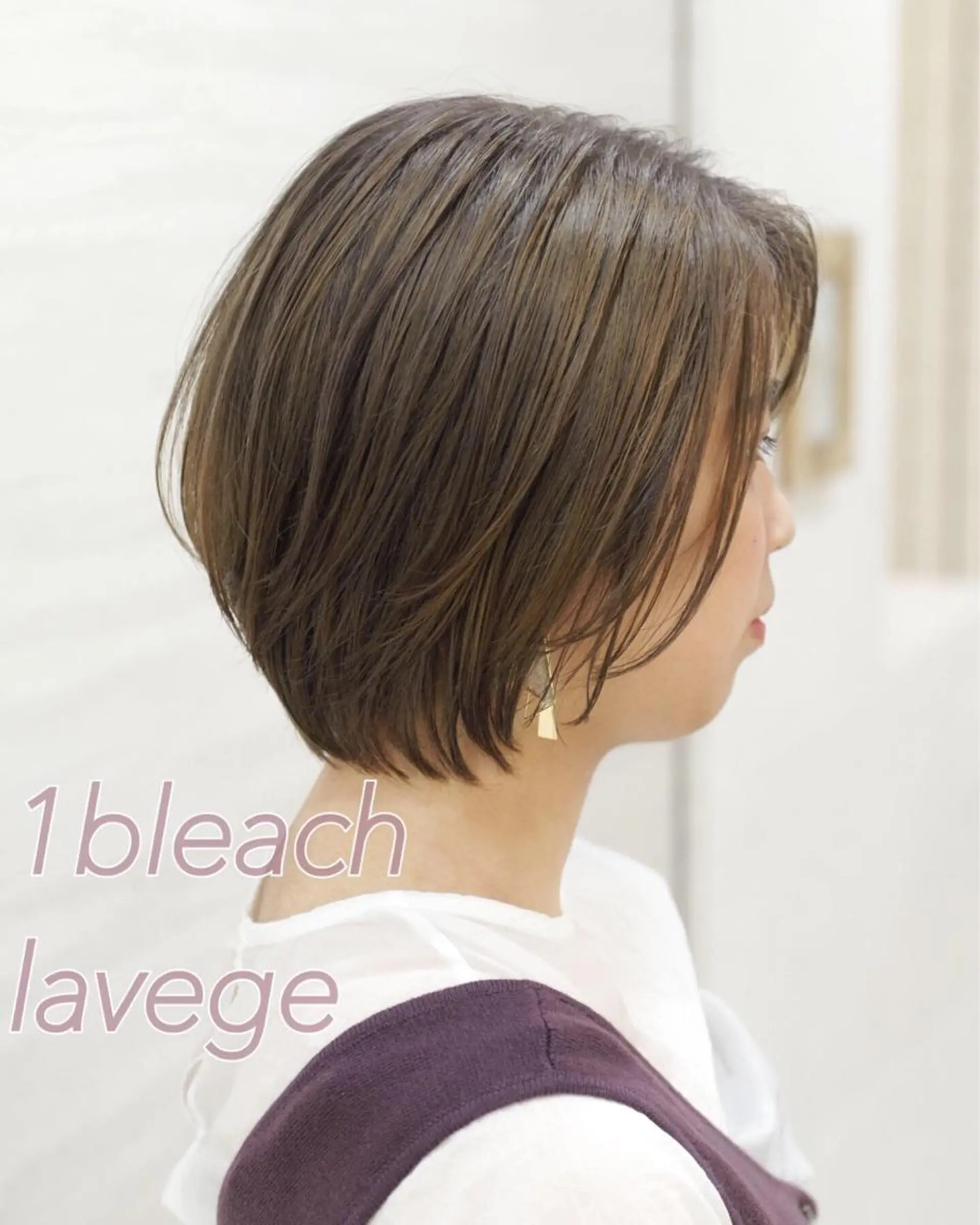 ショート カラー ベージュカラー ブリーチ 斉藤 貴也のヘアスタイル