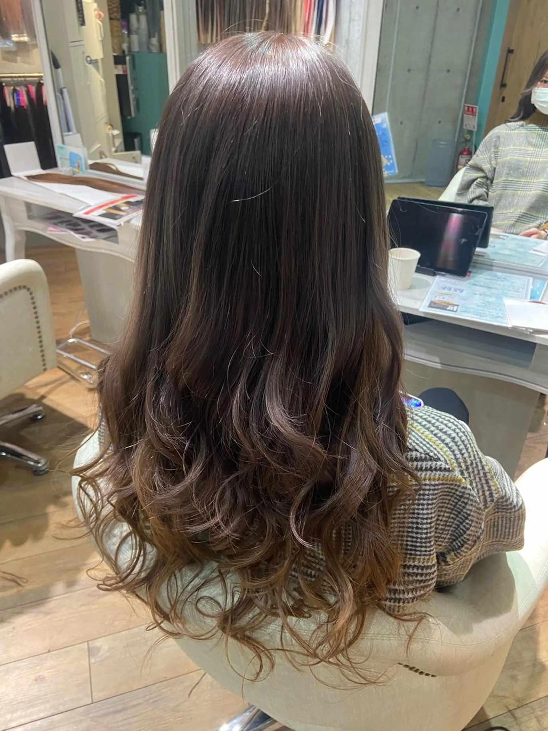 ロング カラー ヘアカラー エクステ 🧸プルエクステ❤︎ ネイルKAO🧸のヘアスタイル