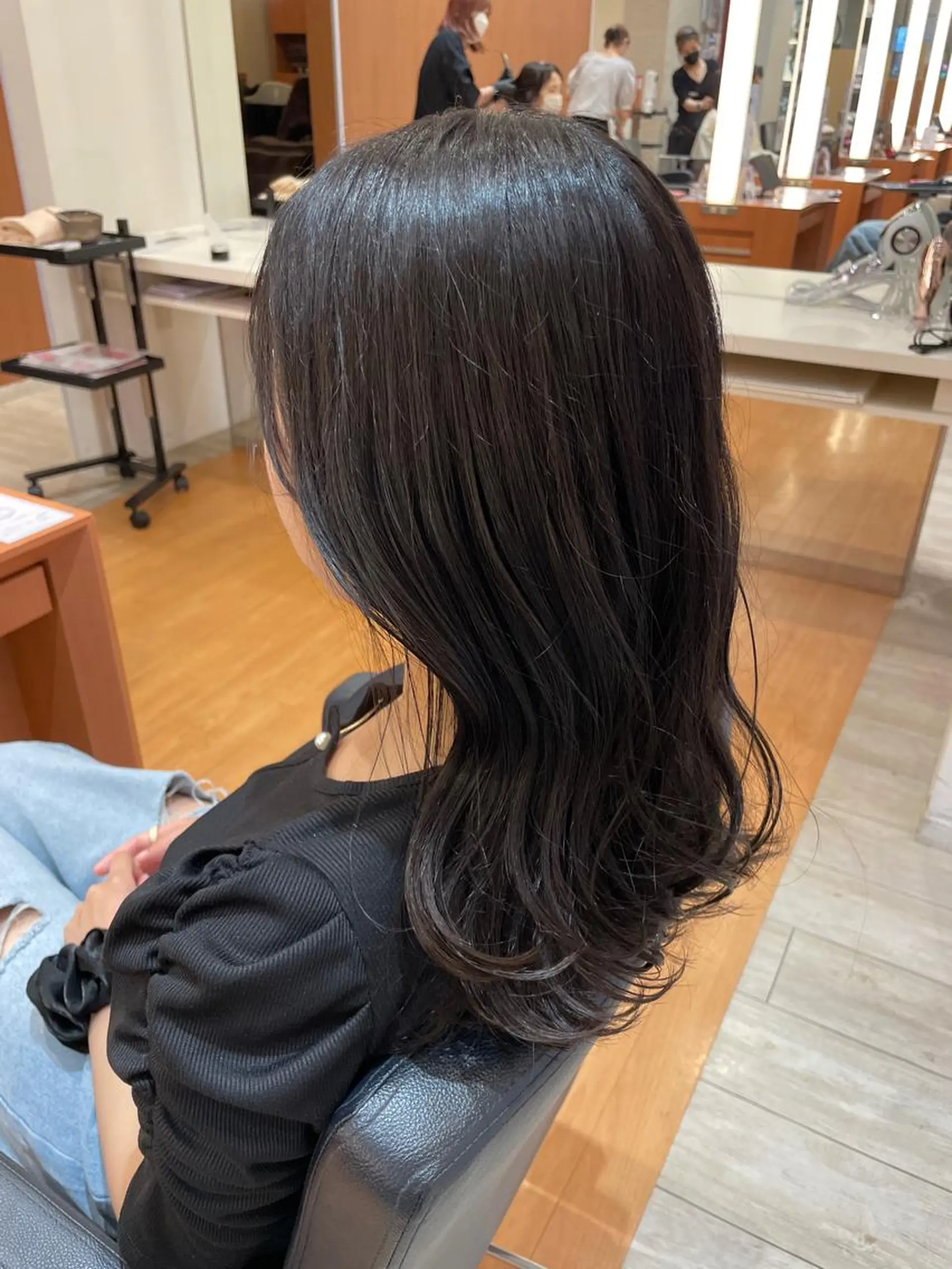 ミディアム ハイライト 石橋 瑞穂のヘアスタイル