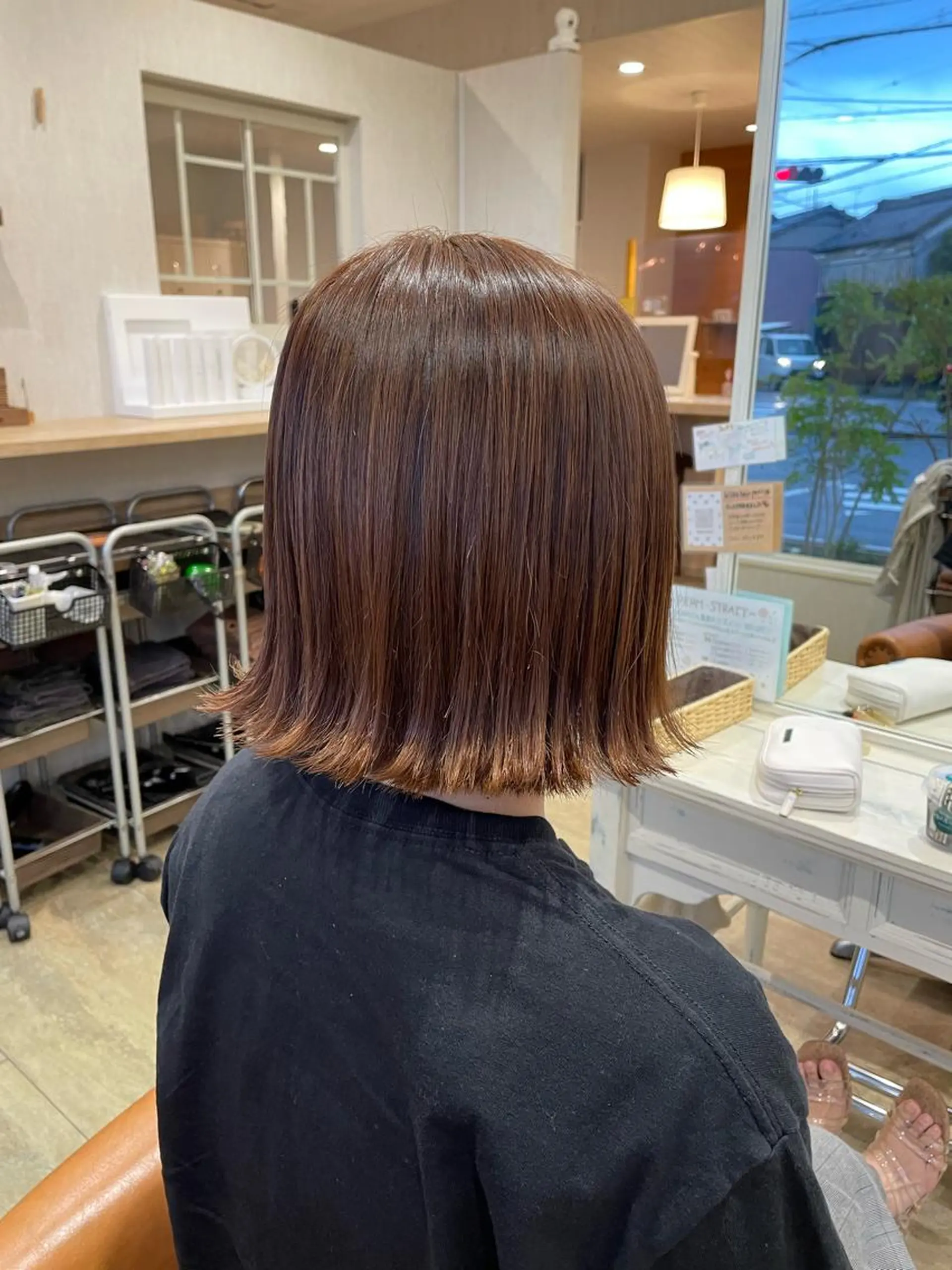 ミディアム カラー ヘアカラー 新地 咲綾のヘアスタイル