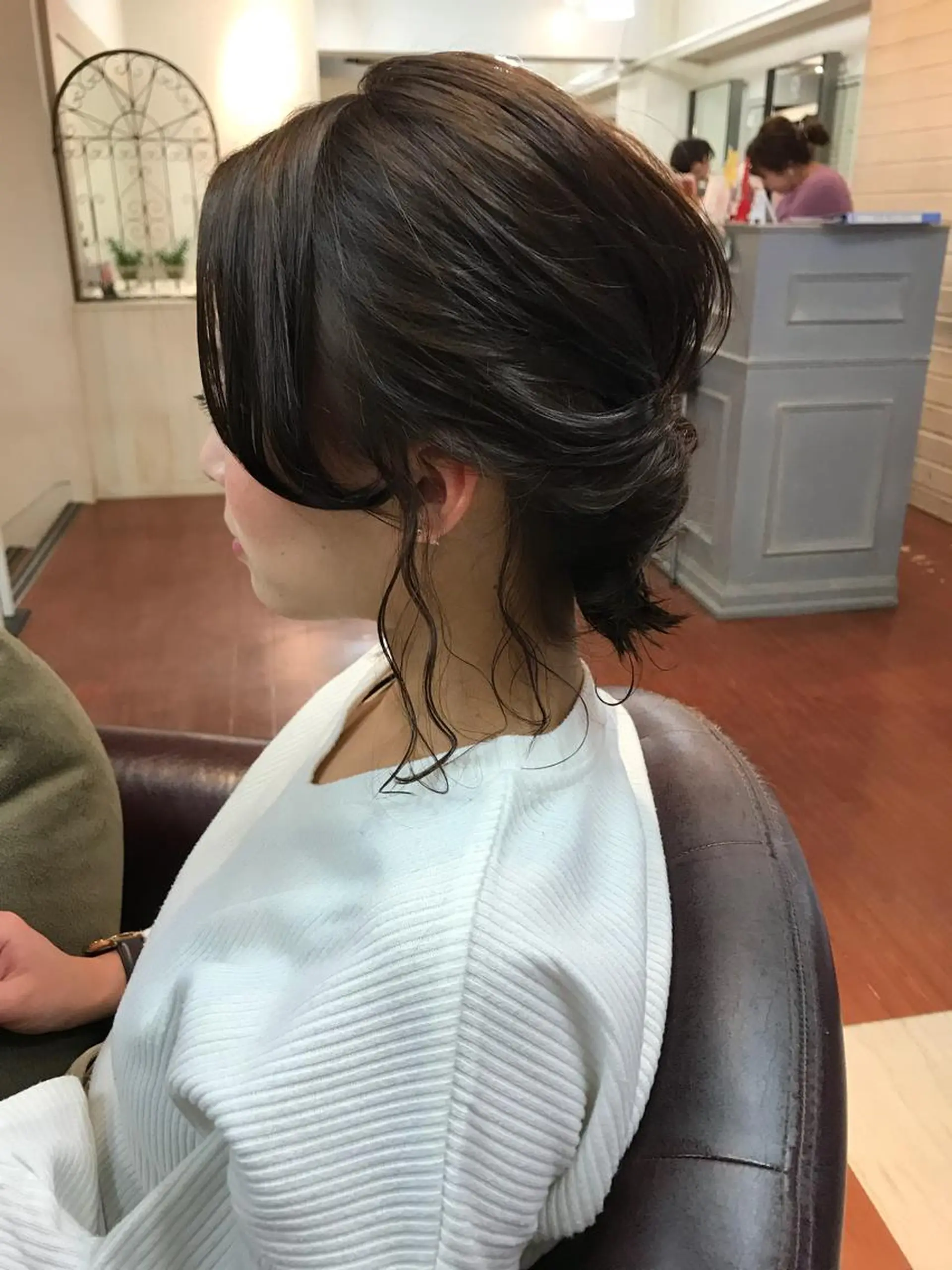 セミロング カラー パーマ ヨシダ トオルのヘアスタイル