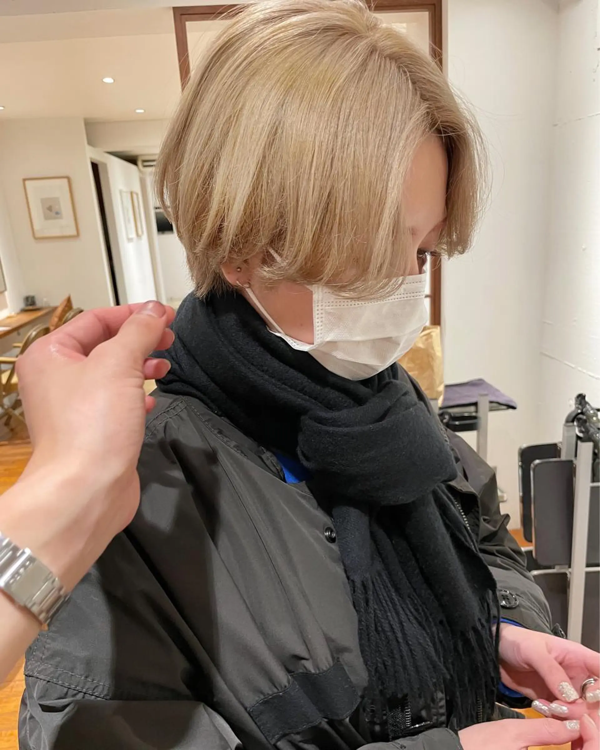 ショート カラー 小顔レイヤー×コンパ クトボブ/林隆平のヘアスタイル