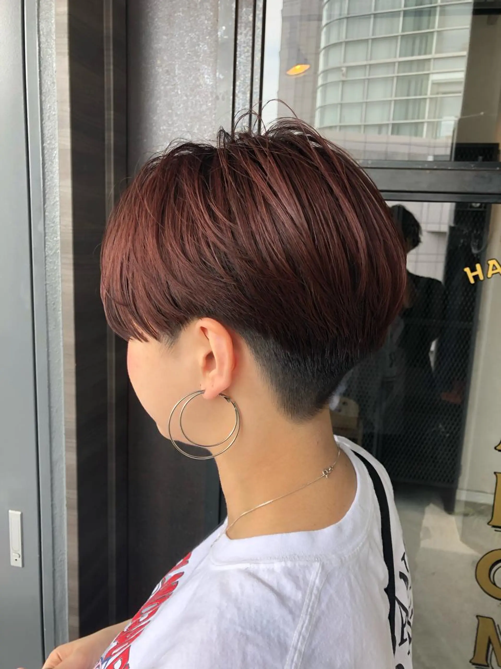 ショート カラー レッドカラー ショートヘア 倉家 聖のヘアスタイル