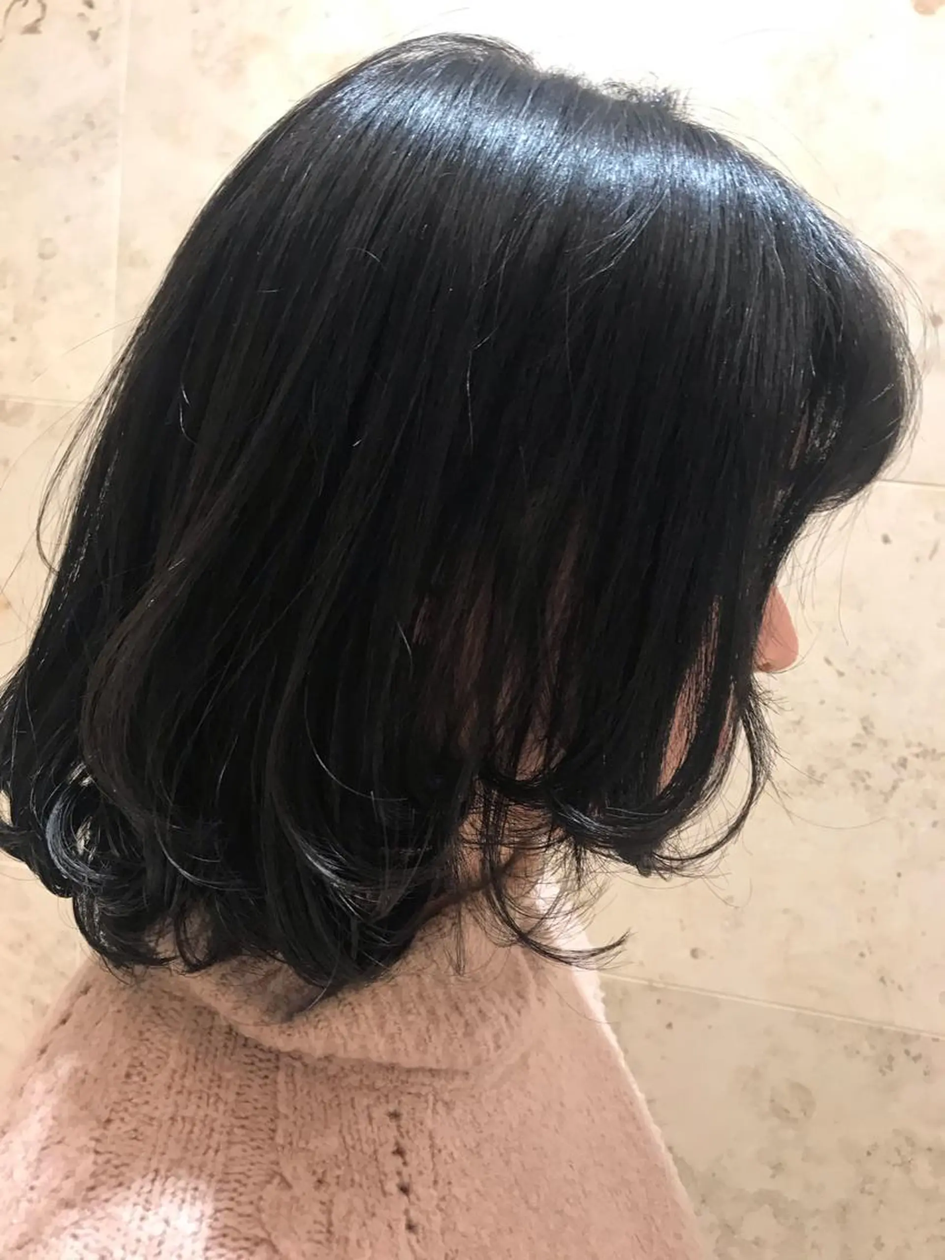 ミディアム 顔周りカット レイヤーカット 渡辺 由佳のヘアスタイル
