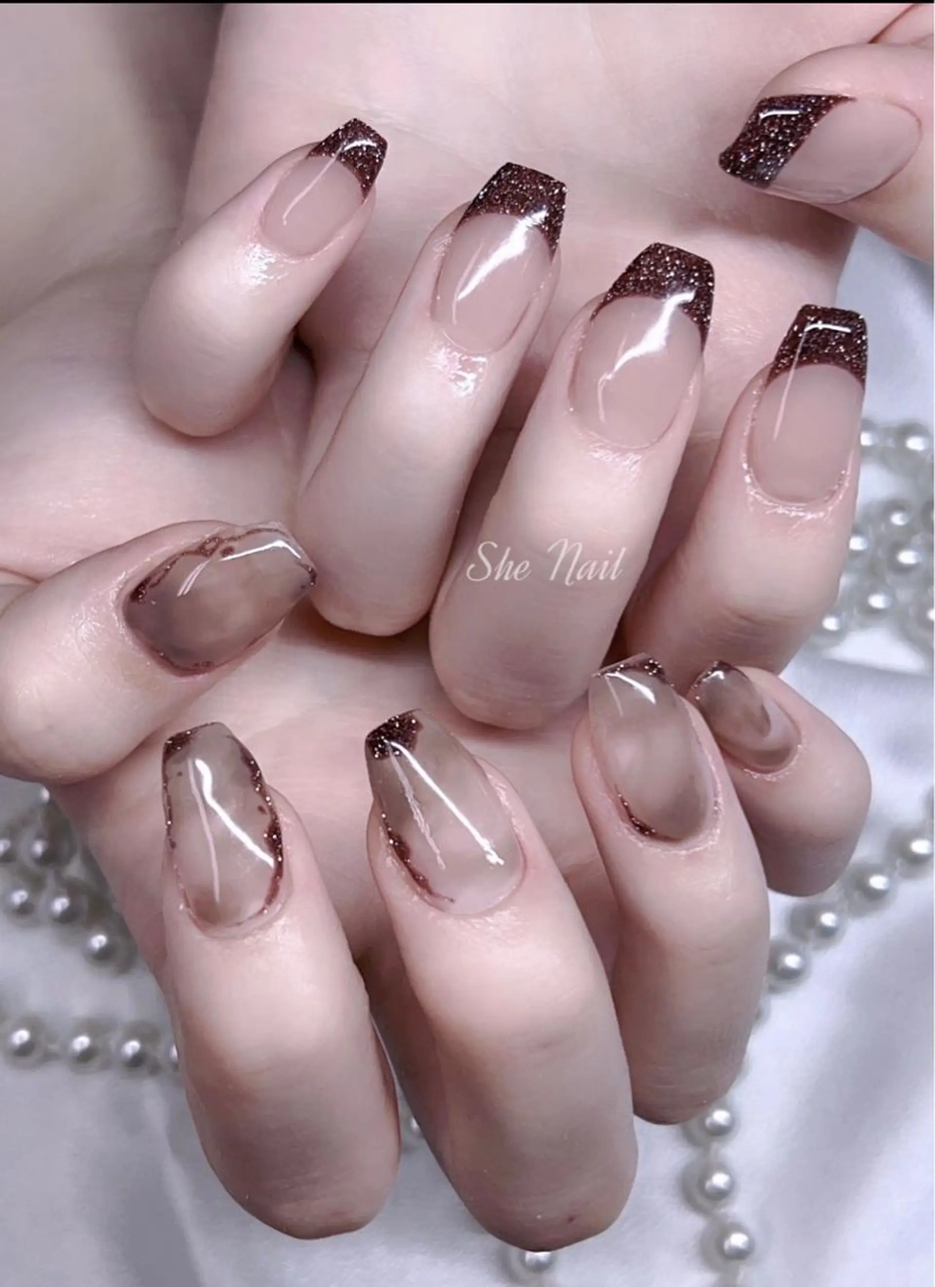 ネイル チークネイル 長さ出し マグネットネイル 持ち込み ワンカラーネイル ハンドネイル She   Nail所属・ISA_ BELLAのネイルデザイン