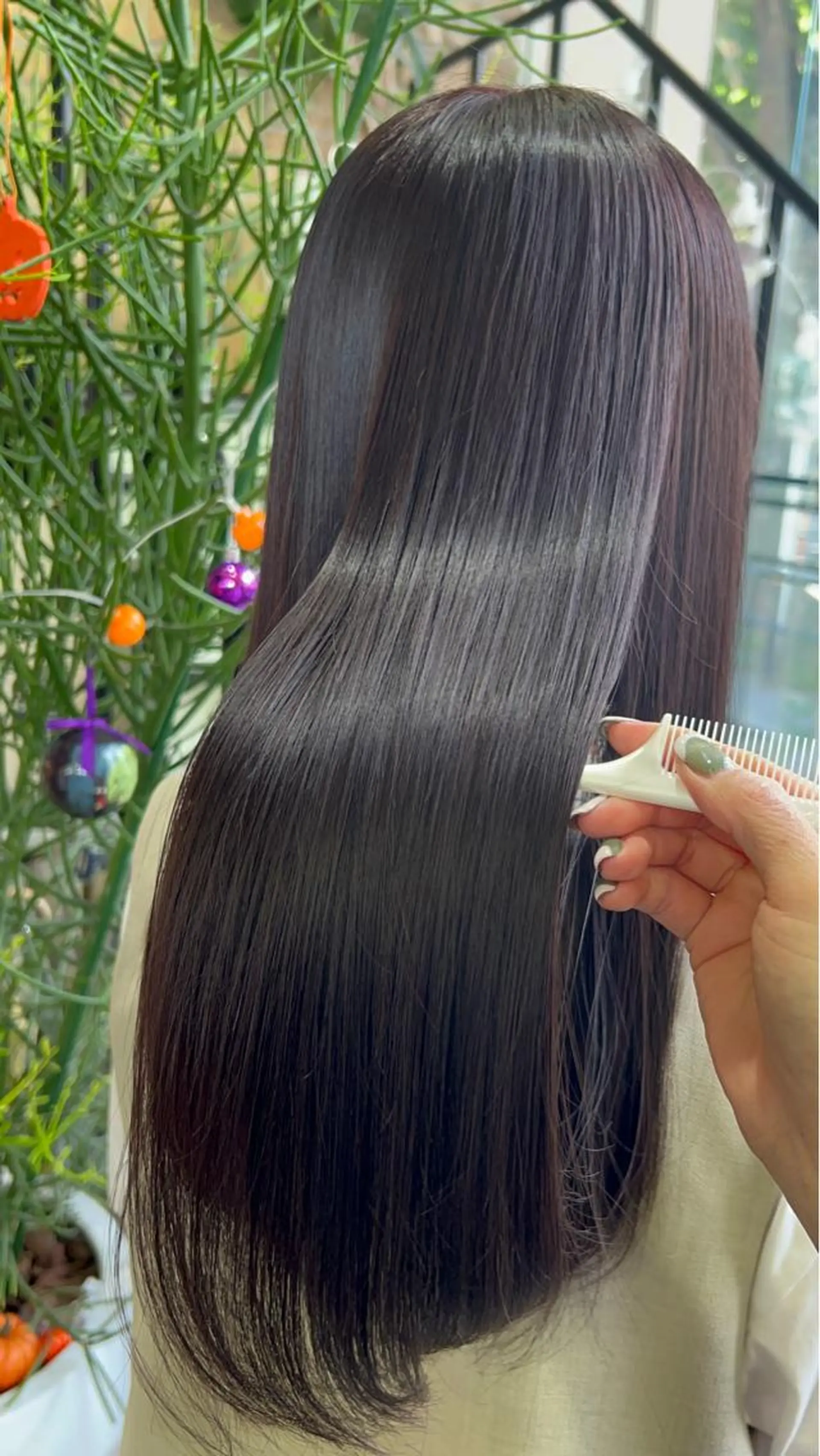 ミディアム 暖色ｶﾗｰ/ﾚｲﾔｰ ｶｯﾄ/Yunaのヘアスタイル