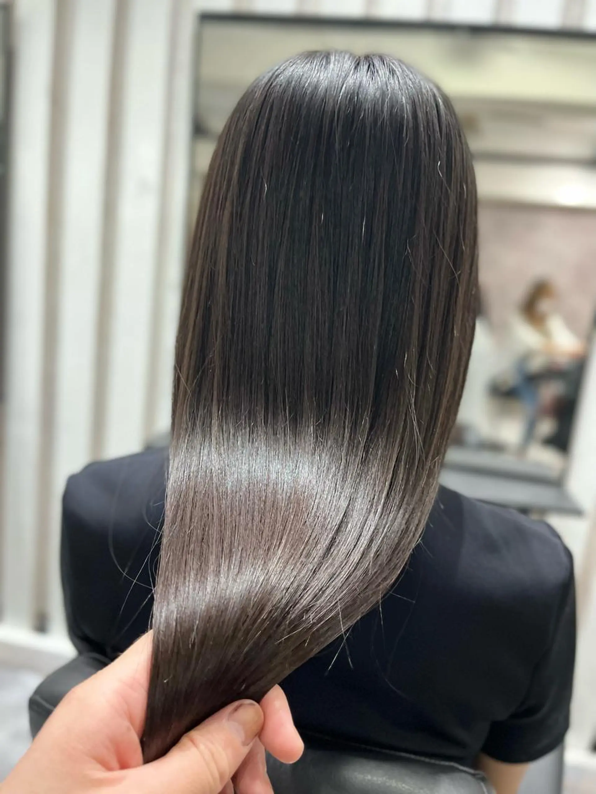 セミロング 髪質改善 トリートメント 酸性ストレート 酸熱トリートメント Yu シールエクステのヘアスタイル