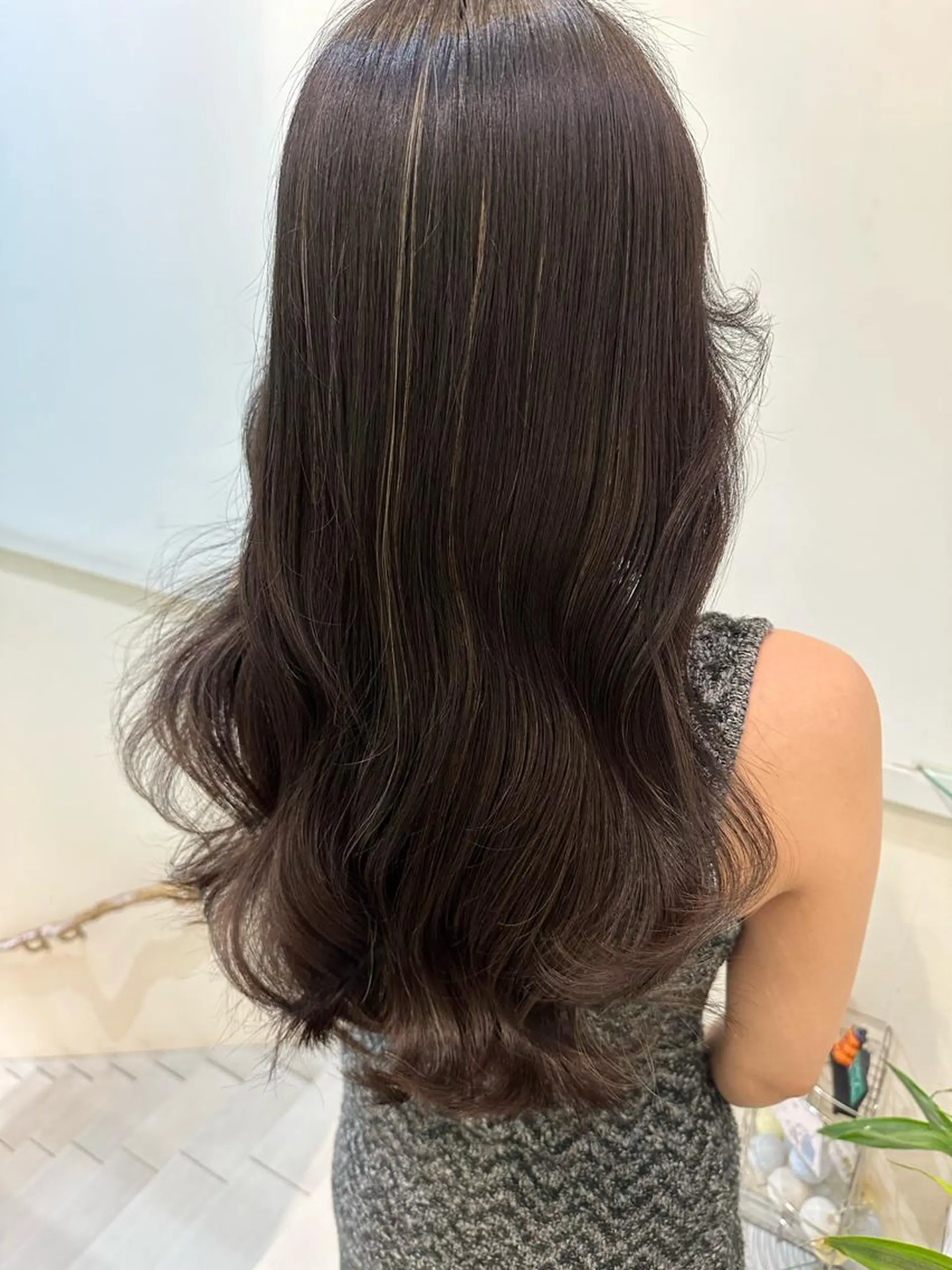 ロング 透けるbrown カラー🎗♡yukaのヘアスタイル