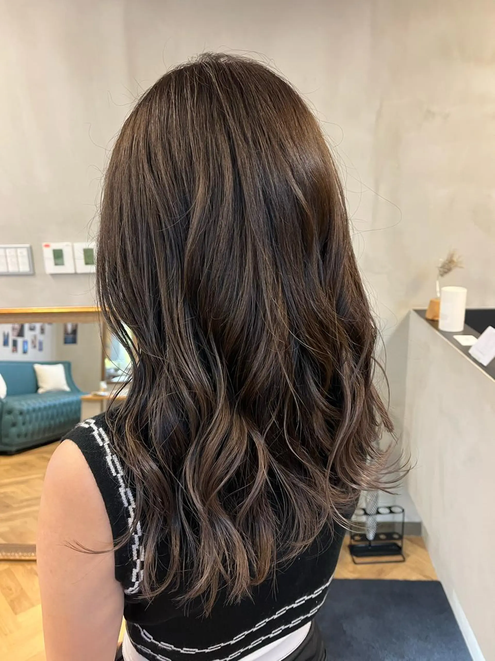 セミロング カラー 透明感カラー グレージュ miyu /レイヤー/ブリーチのヘアスタイル
