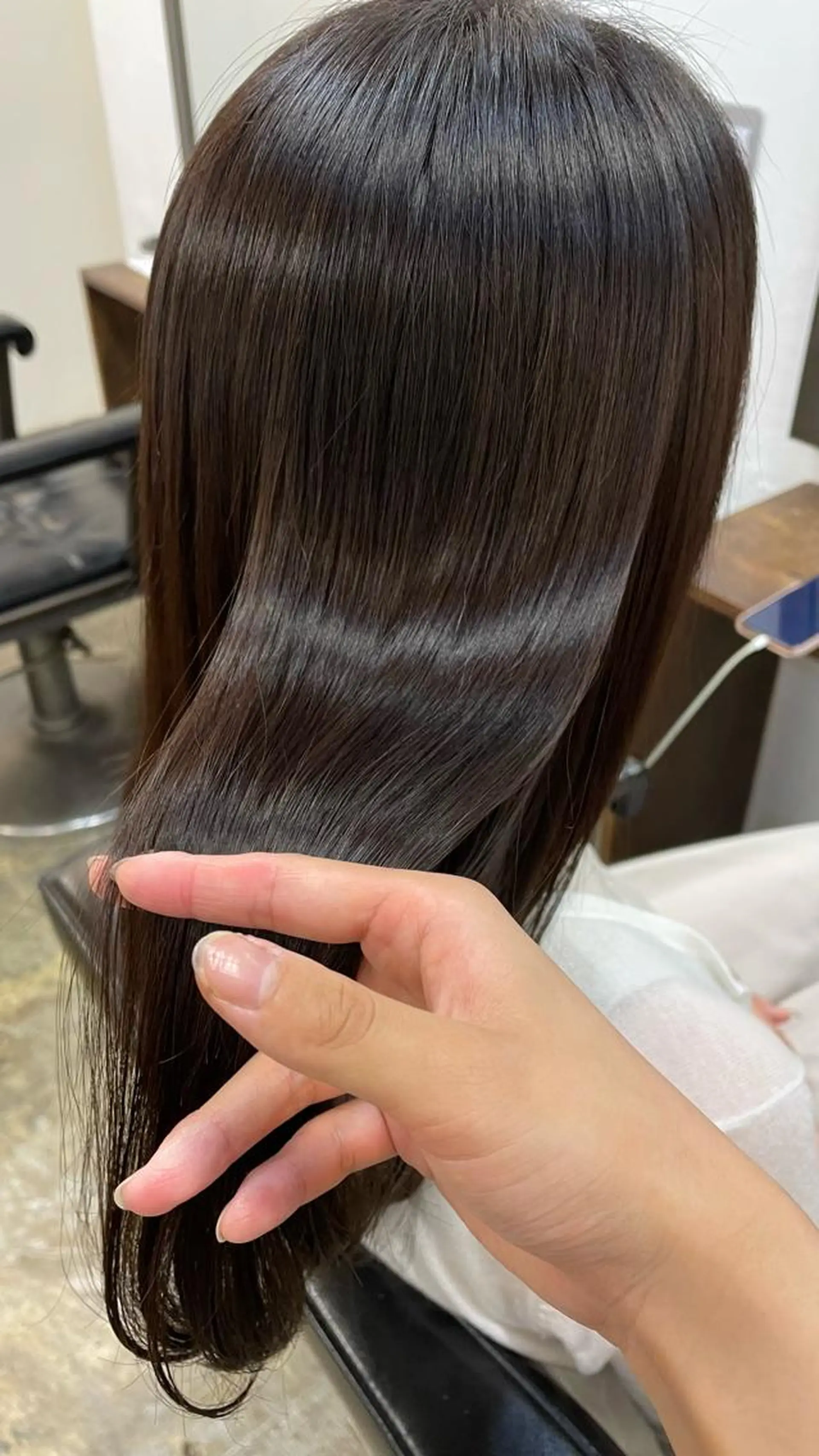 ミディアム カット 縮毛矯正 トリートメント オリーブカラー 長谷川のヘアスタイル