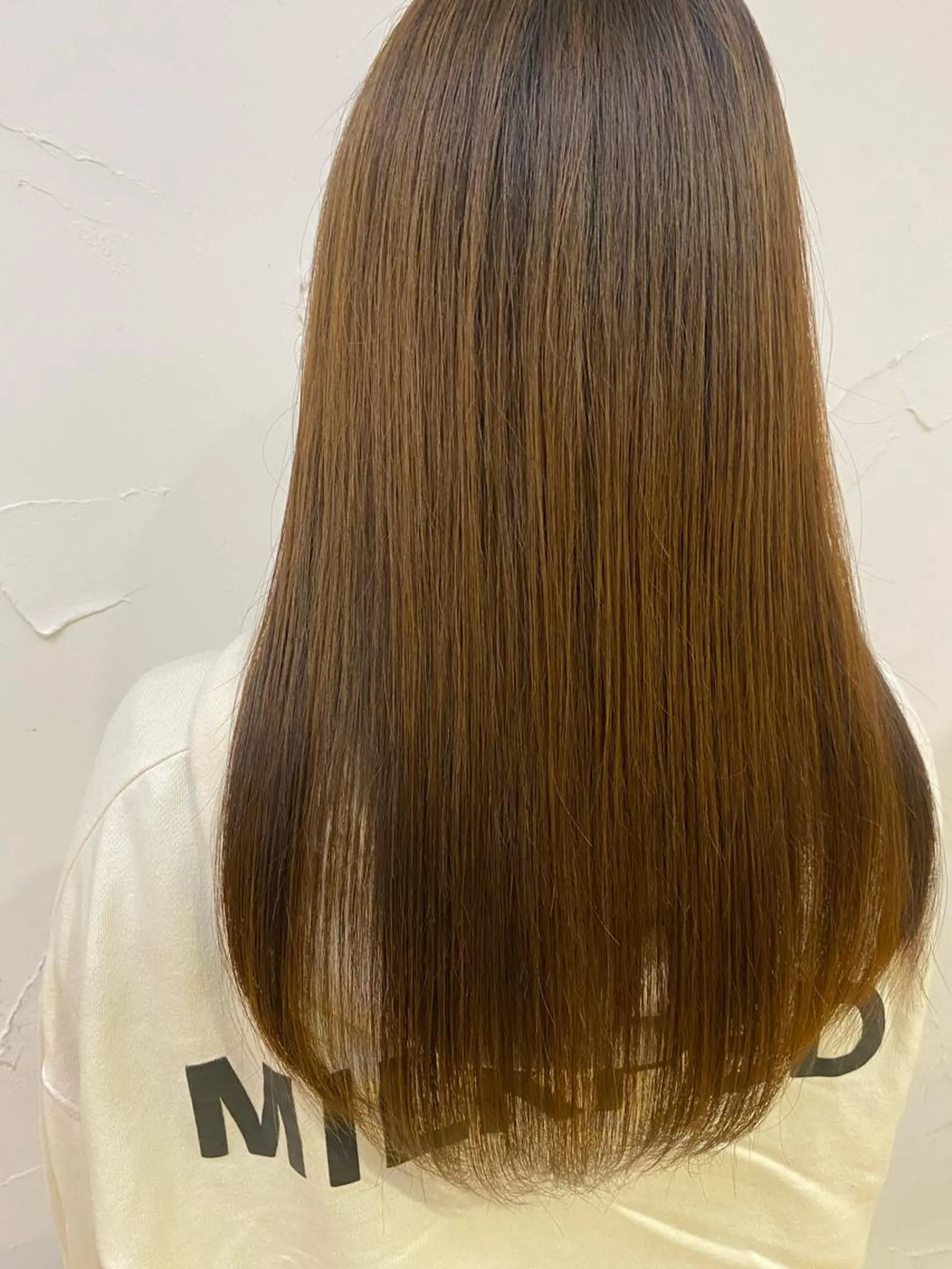 ロング Oggi西新店所属・浦田真代 ／ショートのヘアスタイル