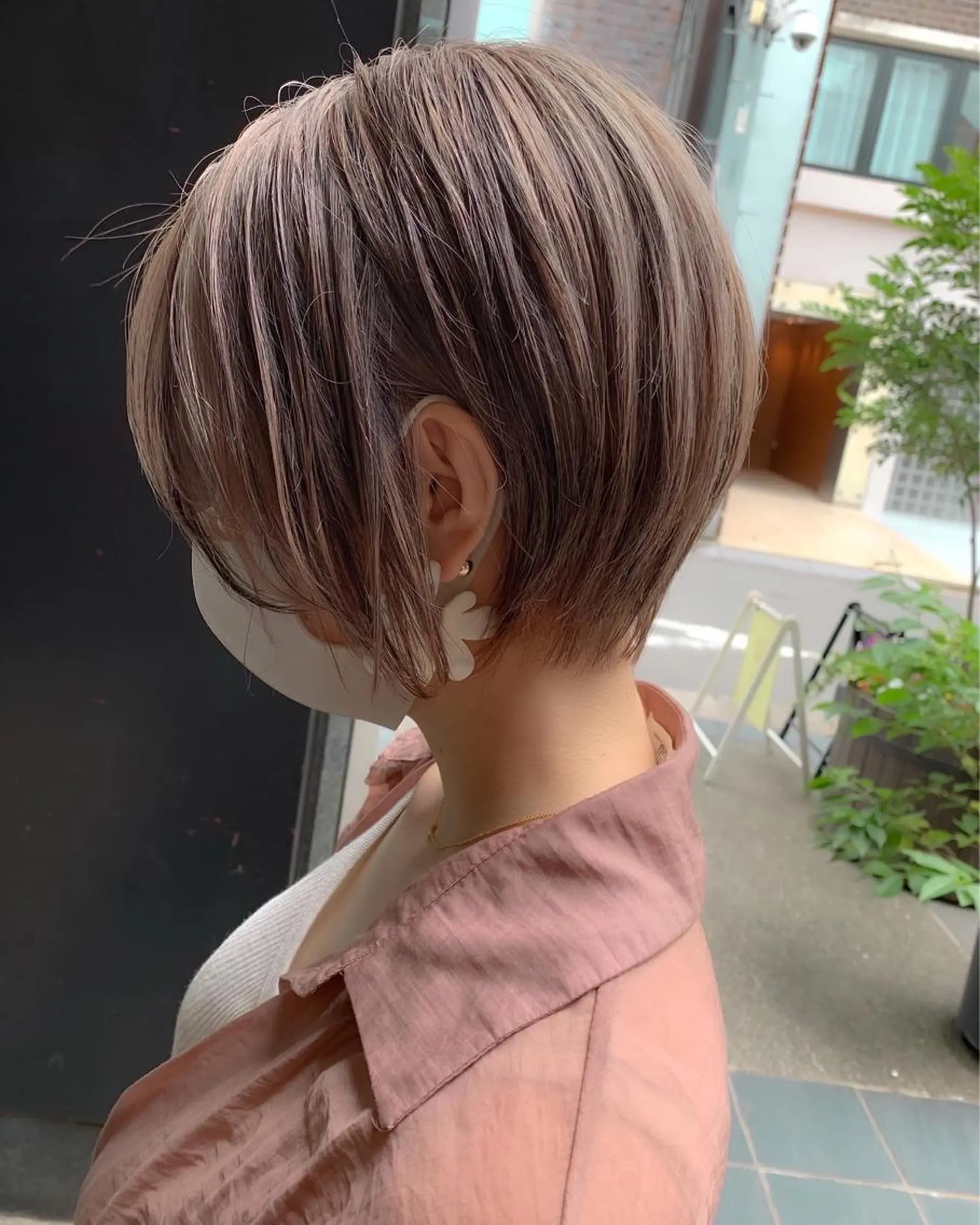 ショート カラー ハイトーンカラー ショートヘア カット ヘアカラー PALAN所属・ボブ　ショート 特化 迫田紘史のヘアスタイル