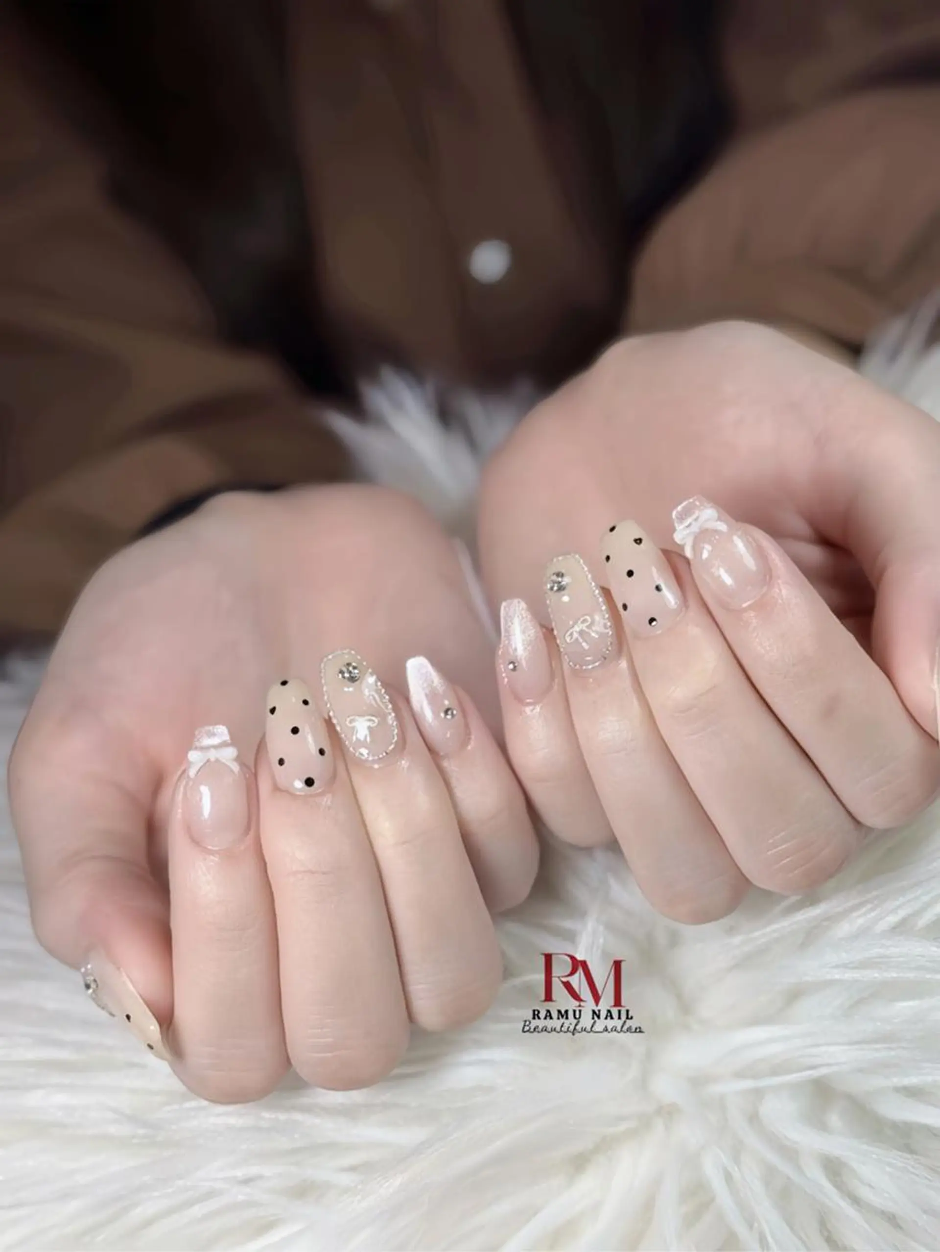 ネイル アートネイル チークネイル 長さ出し フレンチネイル グラデーション ハンドネイル RAMU_Nail 池袋店のネイルデザイン