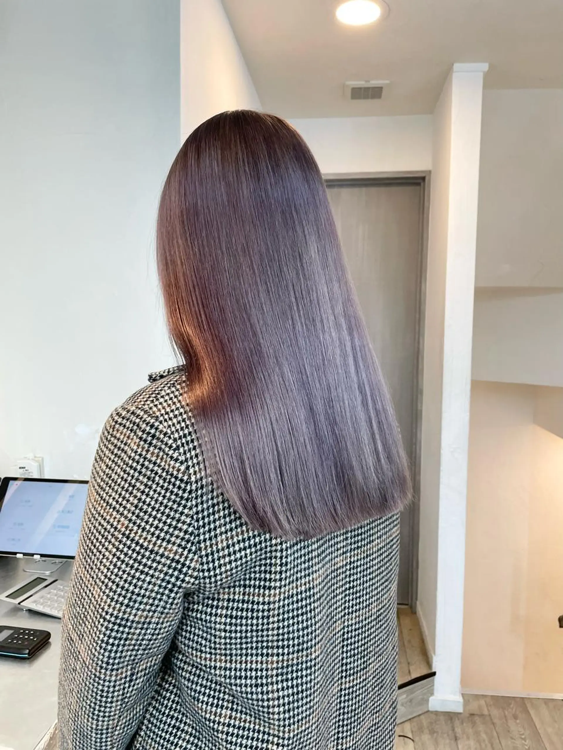 ロング カラー ラベンダーカラー ラベンダーグレー ブロンド・ハイトーン ／遠藤将太のヘアスタイル