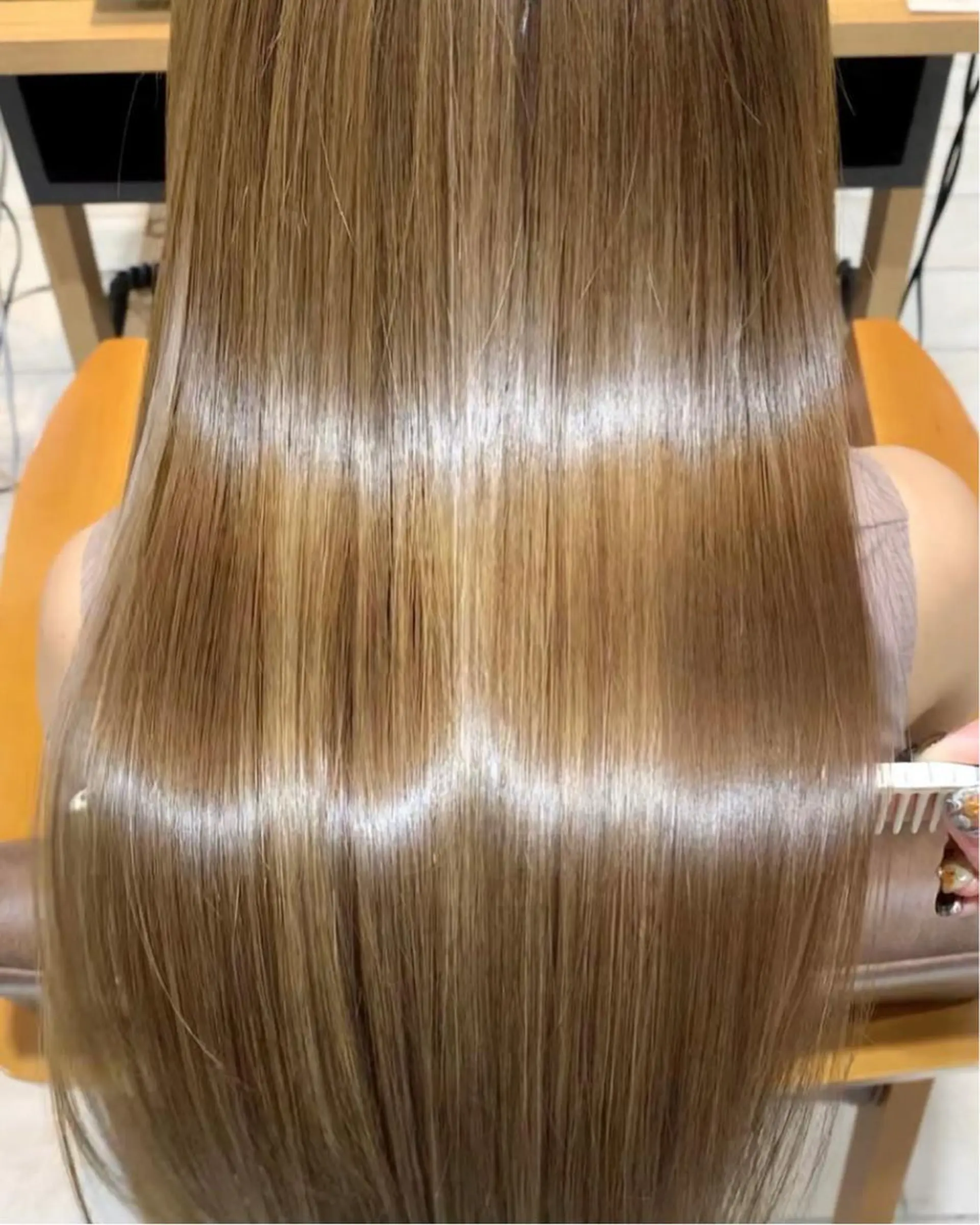 ロング トリートメント 酸熱トリートメント トリートメント まろやかベージュ／ 大上なおみのヘアスタイル