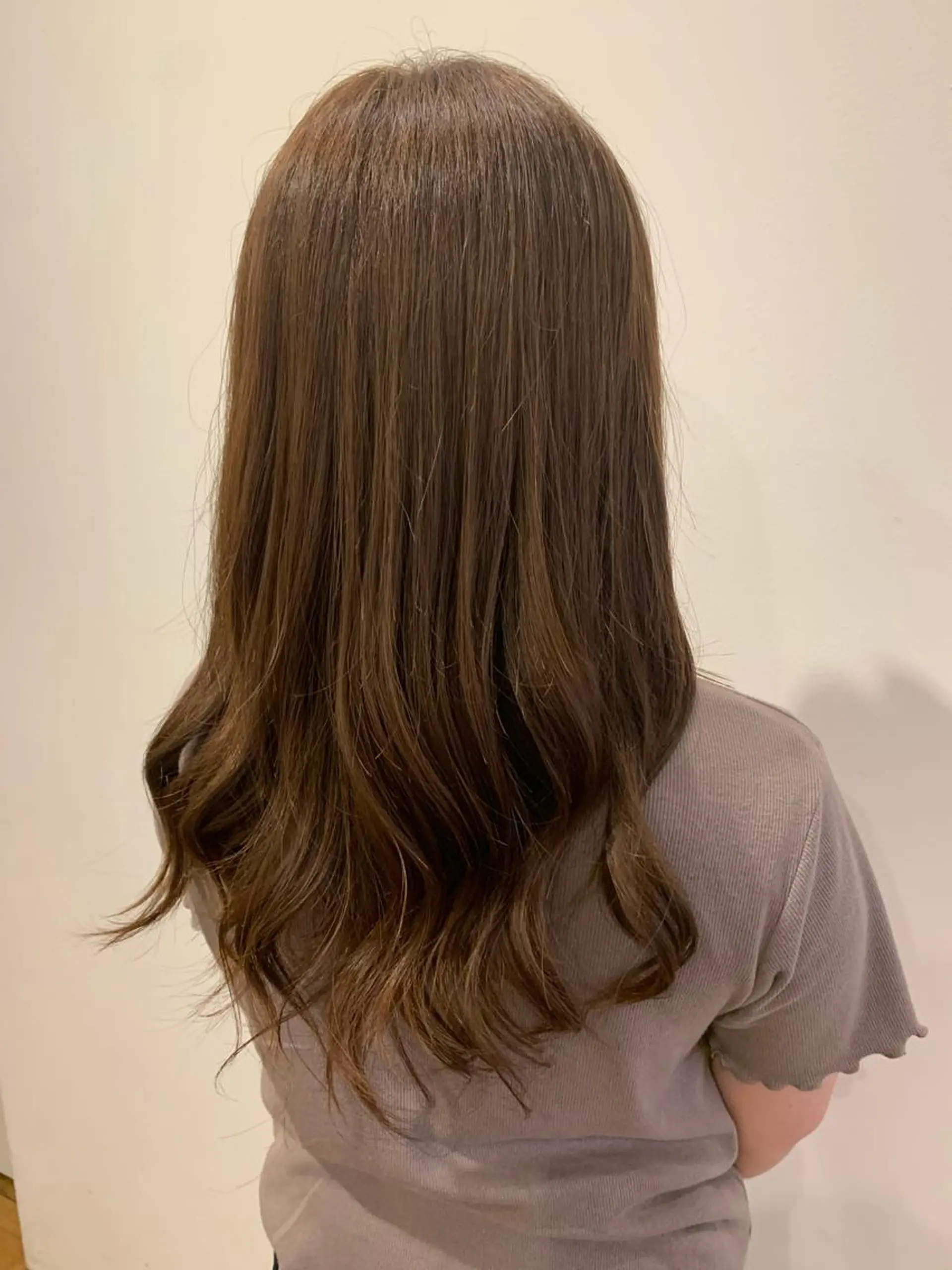 セミロング カラー 多田 彩香のヘアスタイル