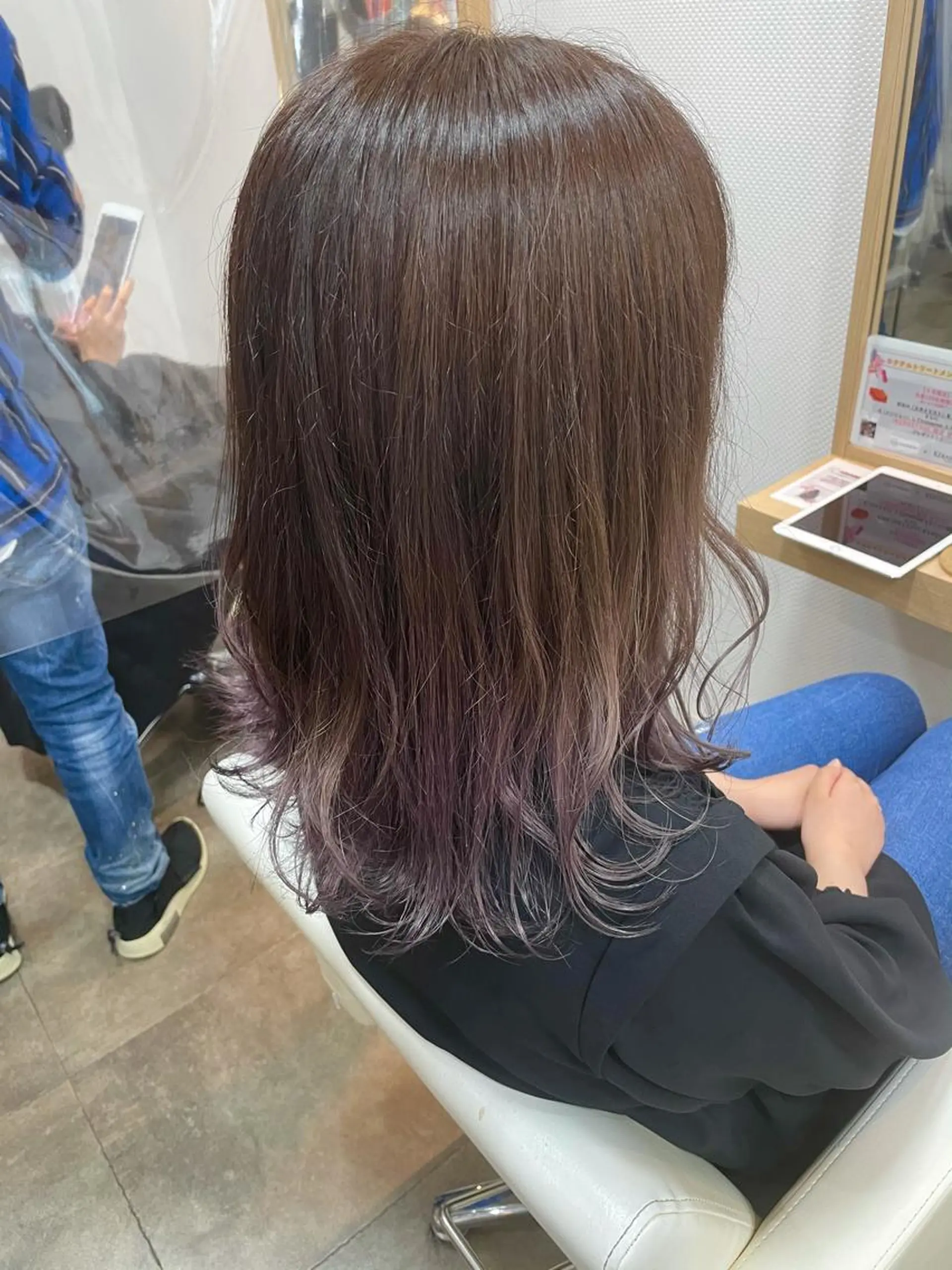 セミロング N°rico川喜田 里衣のヘアスタイル