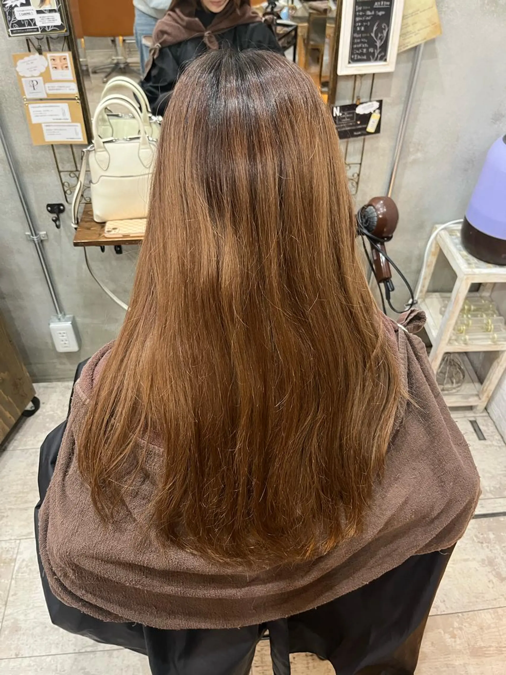 ロング カラー 艶髪/ハイトーン/ ヘアセット/モエノのヘアスタイル