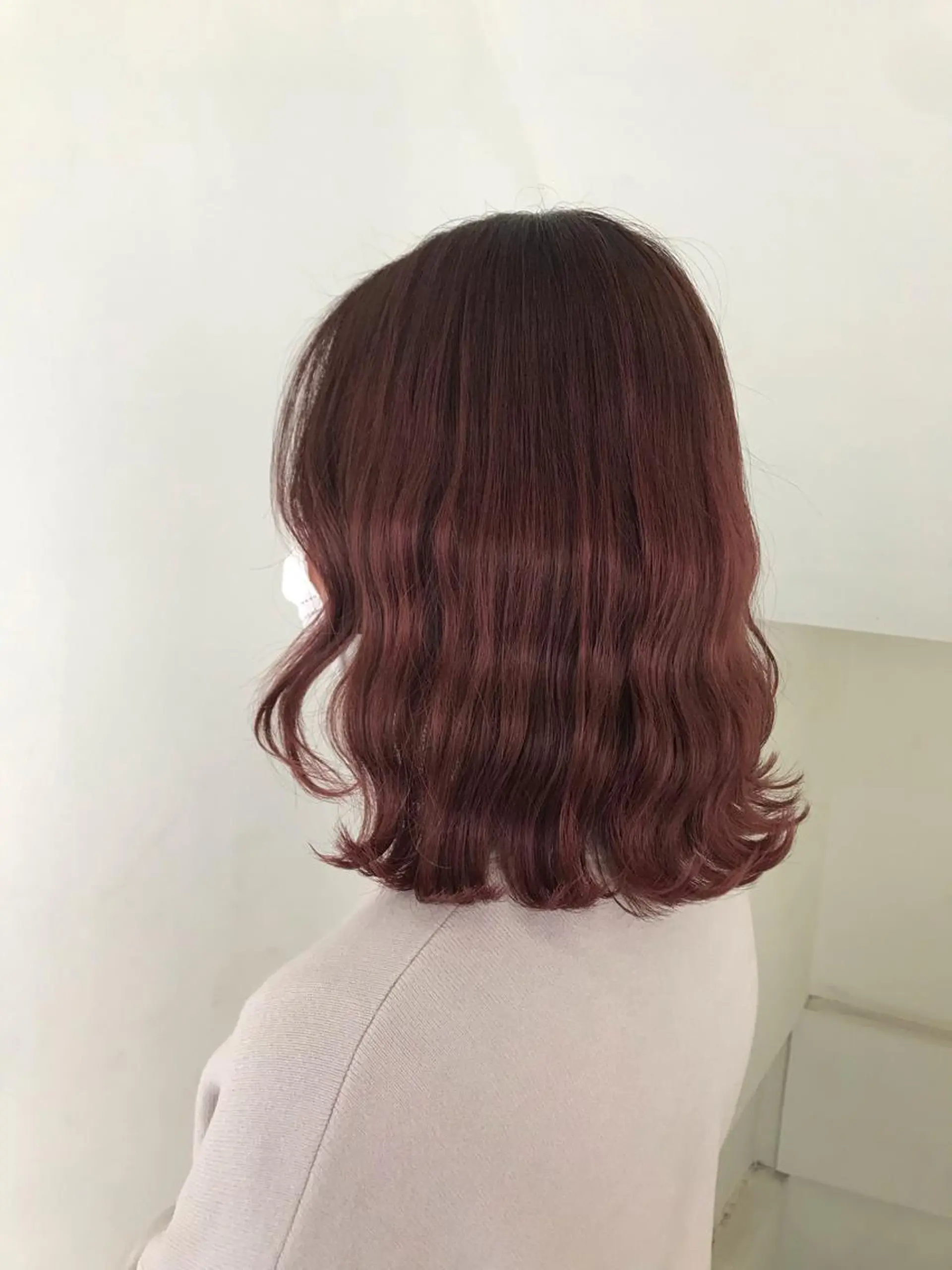 ミディアム カラー 外ハネヘア ていねい技術No.1 🌈諏訪 健太のヘアスタイル