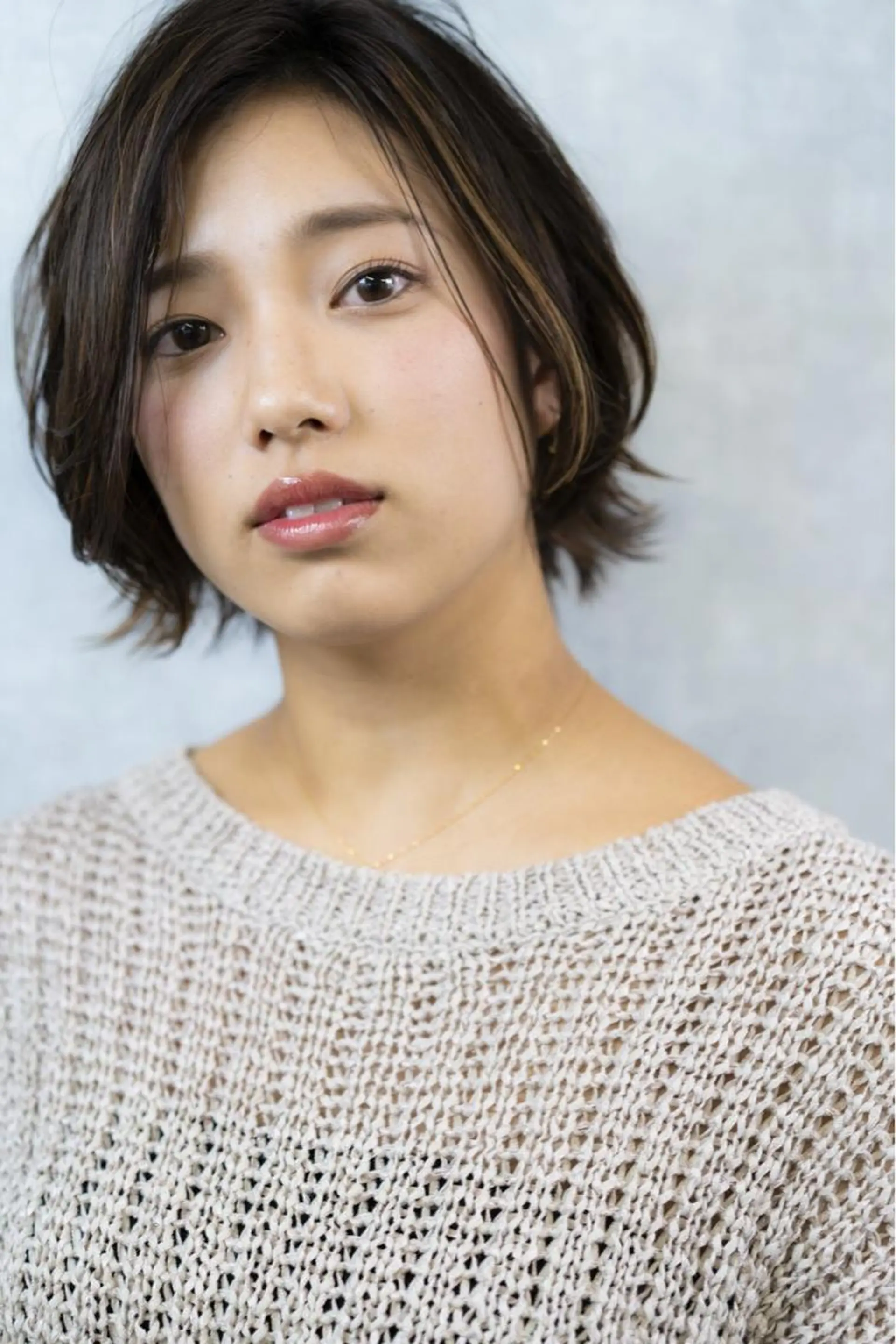 ショート レイヤーカット ショートヘア 外ハネヘア カット 色白に見える暗髪 梅田・増田のヘアスタイル