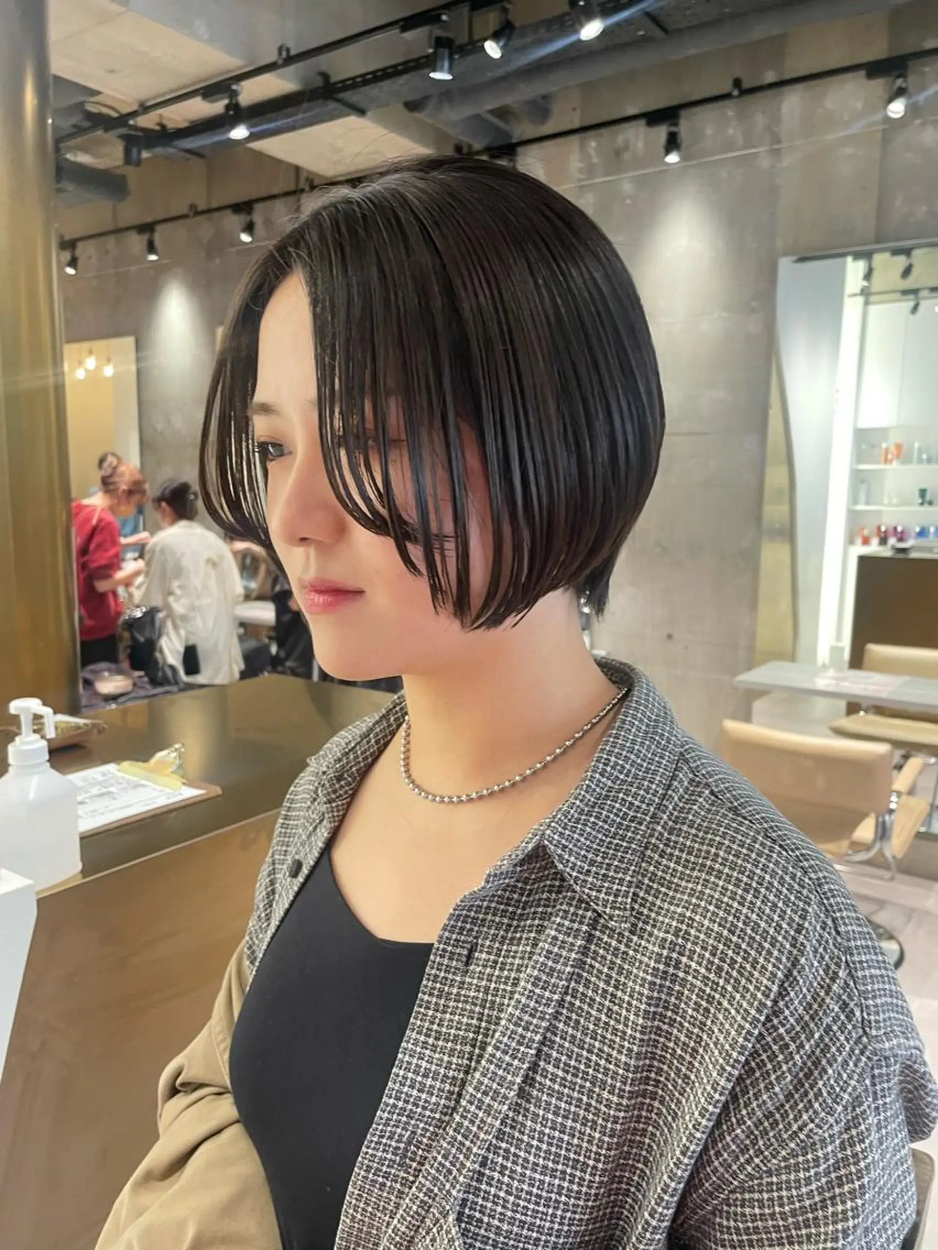 ショート カラー 美髪矯正/ハイトーン 🪸🩰ヒナコのヘアスタイル