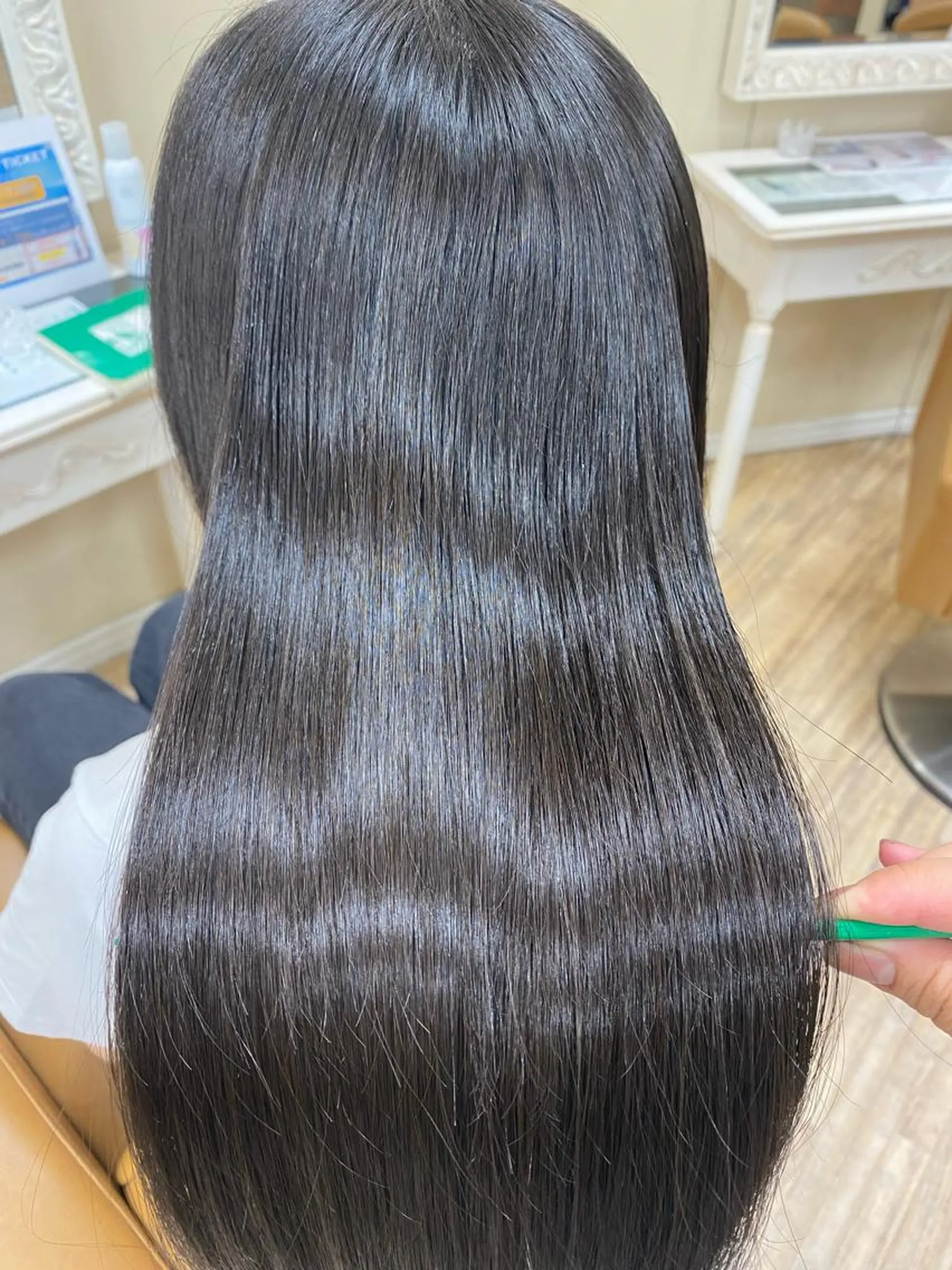 ロング 髪質改善カラーエステ 🫧 / 齋藤 朱夏のヘアスタイル
