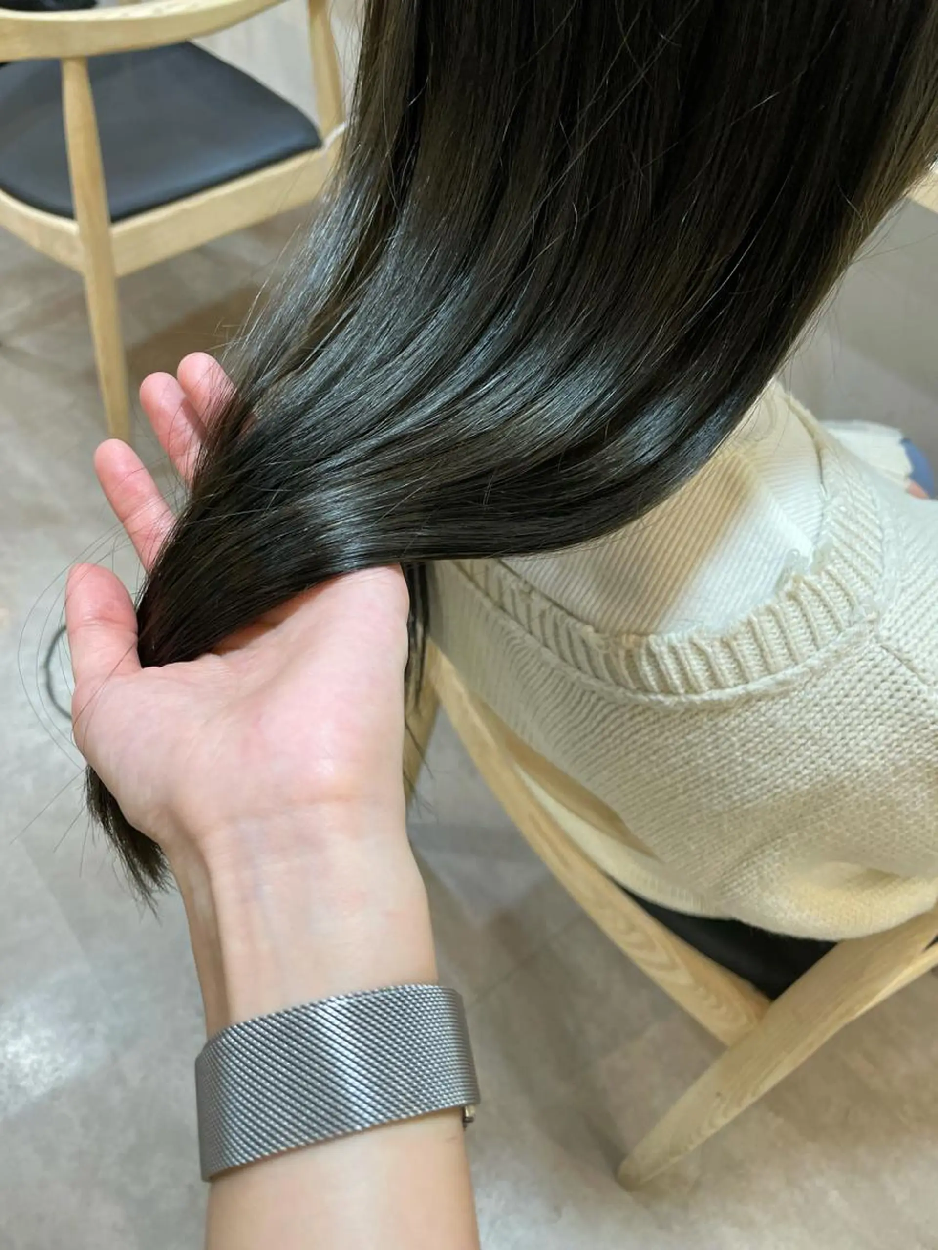 カラー 大迫 江梨のヘアスタイル