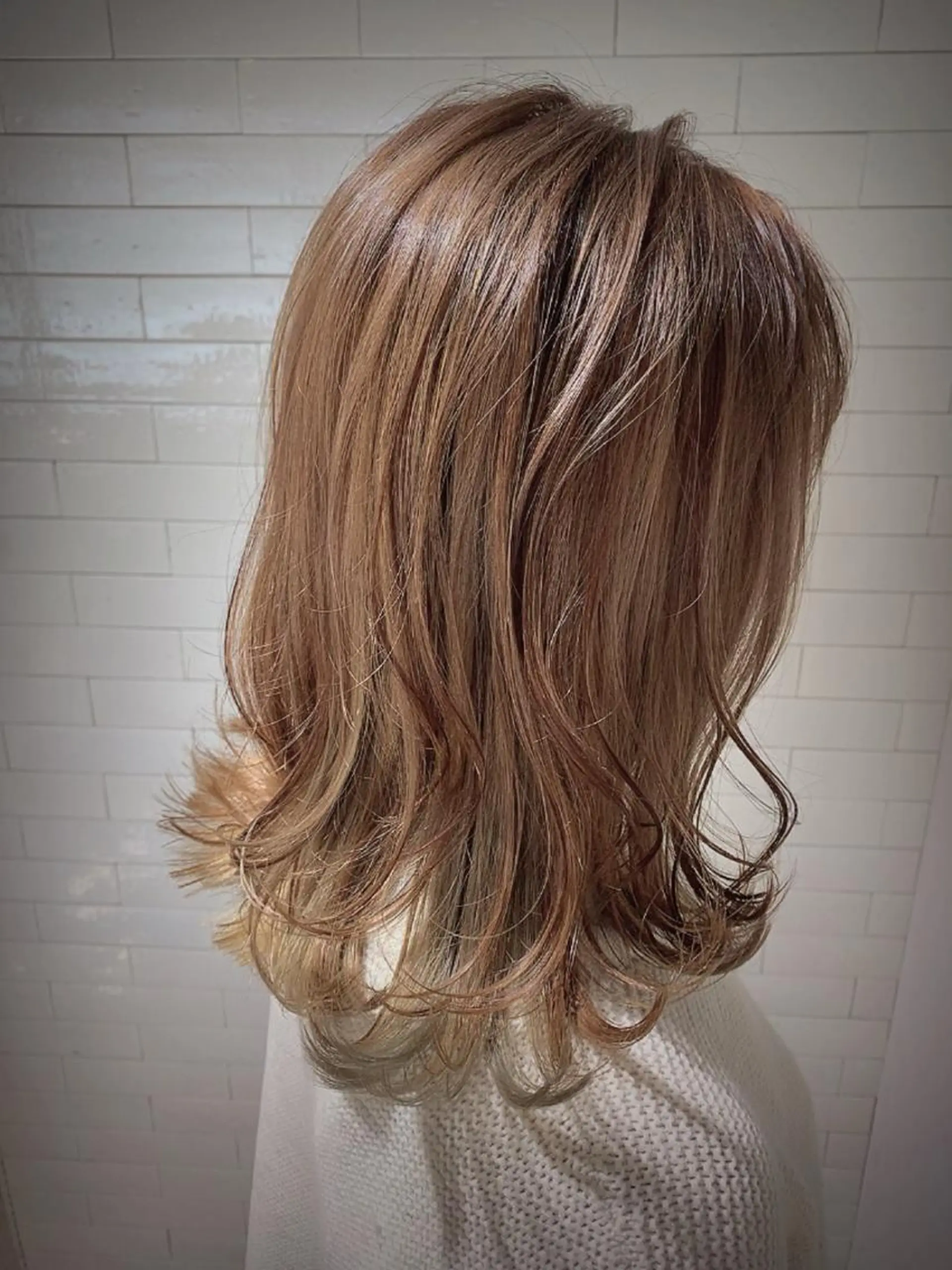 ミディアム ハイライト 坂本 なつきのヘアスタイル