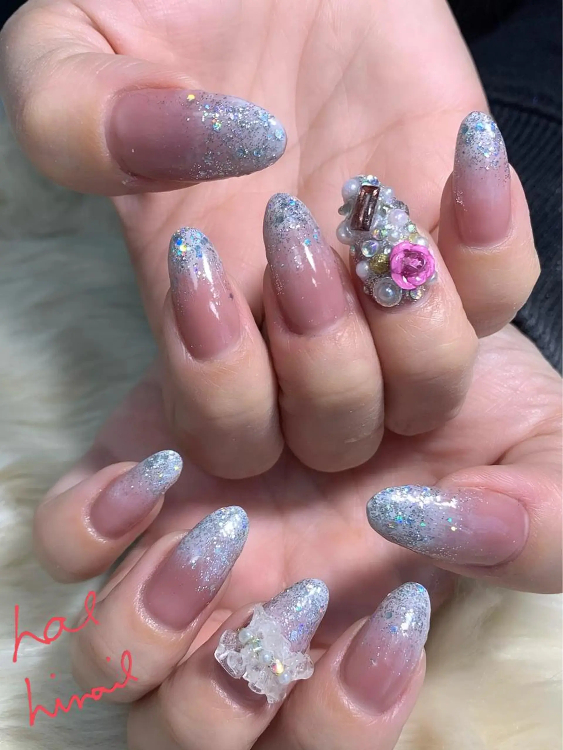 ネイル グラデーション 卒業式 ラメ(グリッター) ラメグラデーション はるひな ねいるのネイルデザイン